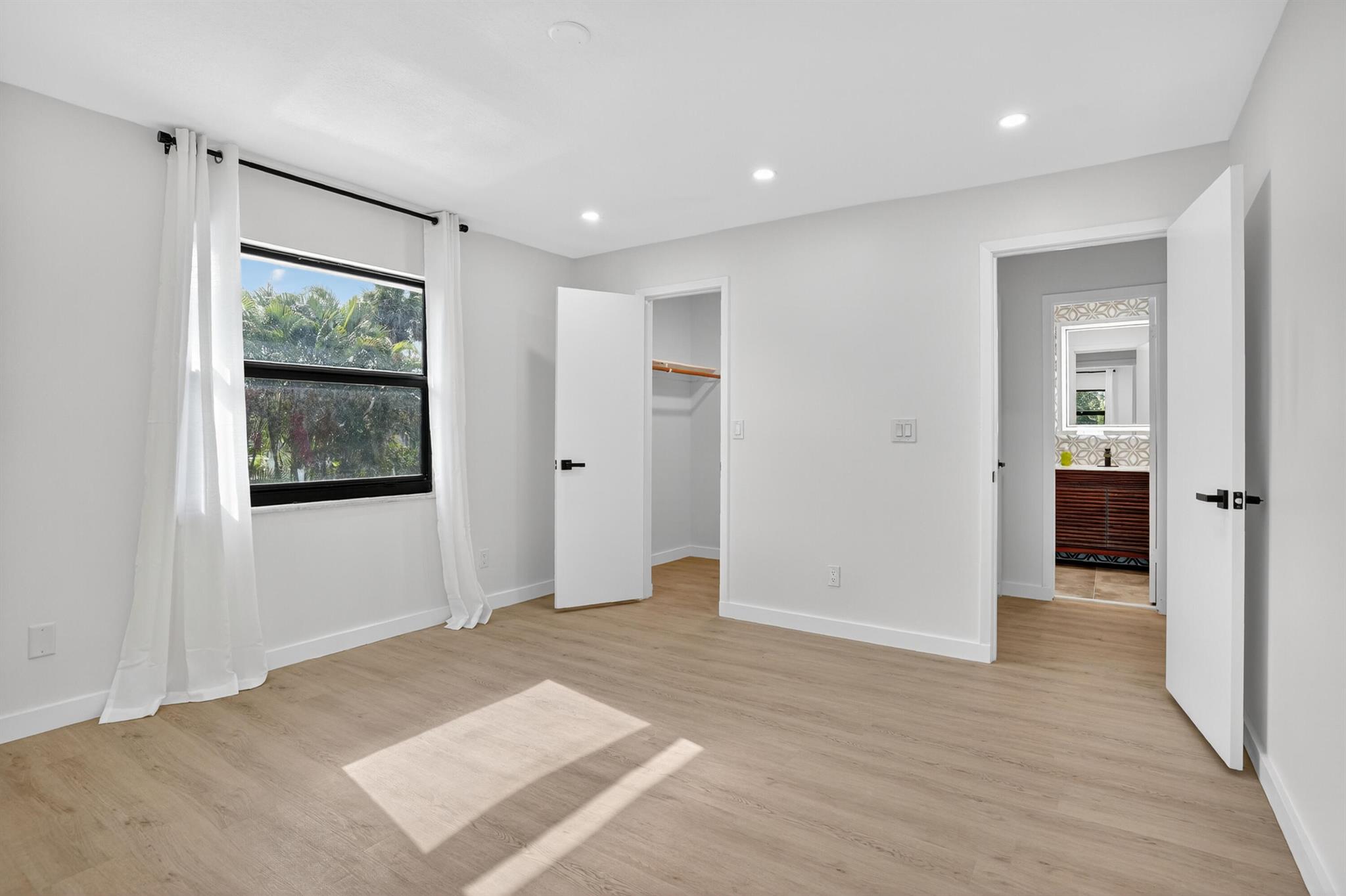 Homes for sale in Vero Beach, FL | 660 42nd Avenue, Vero Beach, FL 32968 | MLS# R11115171