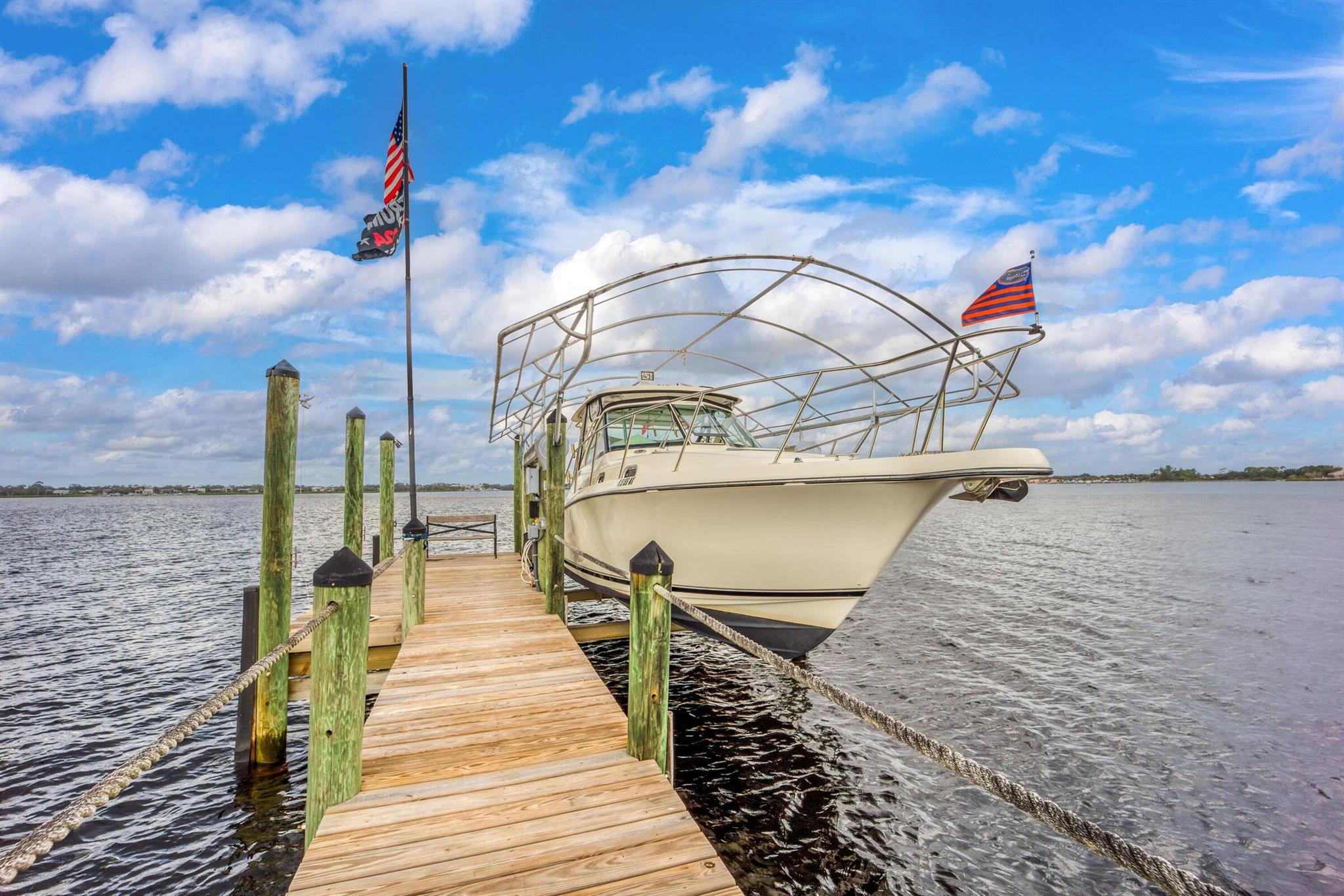 Homes for sale in Stuart, FL | 2672 Nw South Shore Road, Stuart, FL 34994 | MLS# R11115212