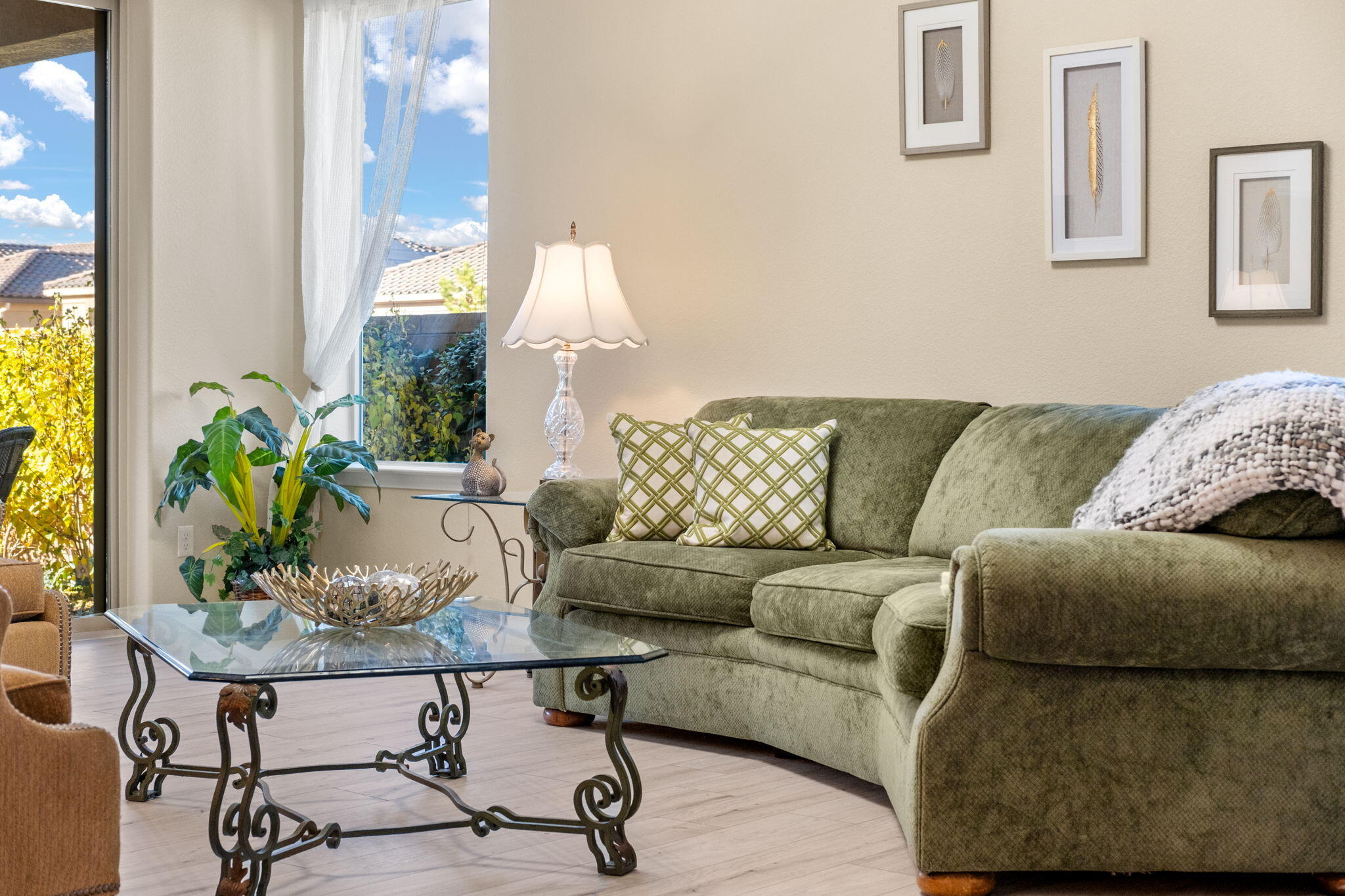 9340 BEAR LAKE Way NW Living Room