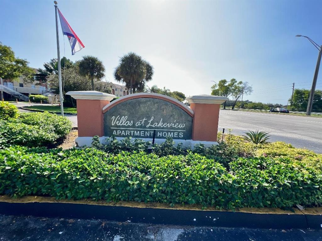 Villas At Lakeview Condo