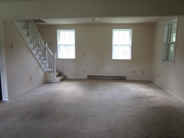 37 Oak Grove Ln