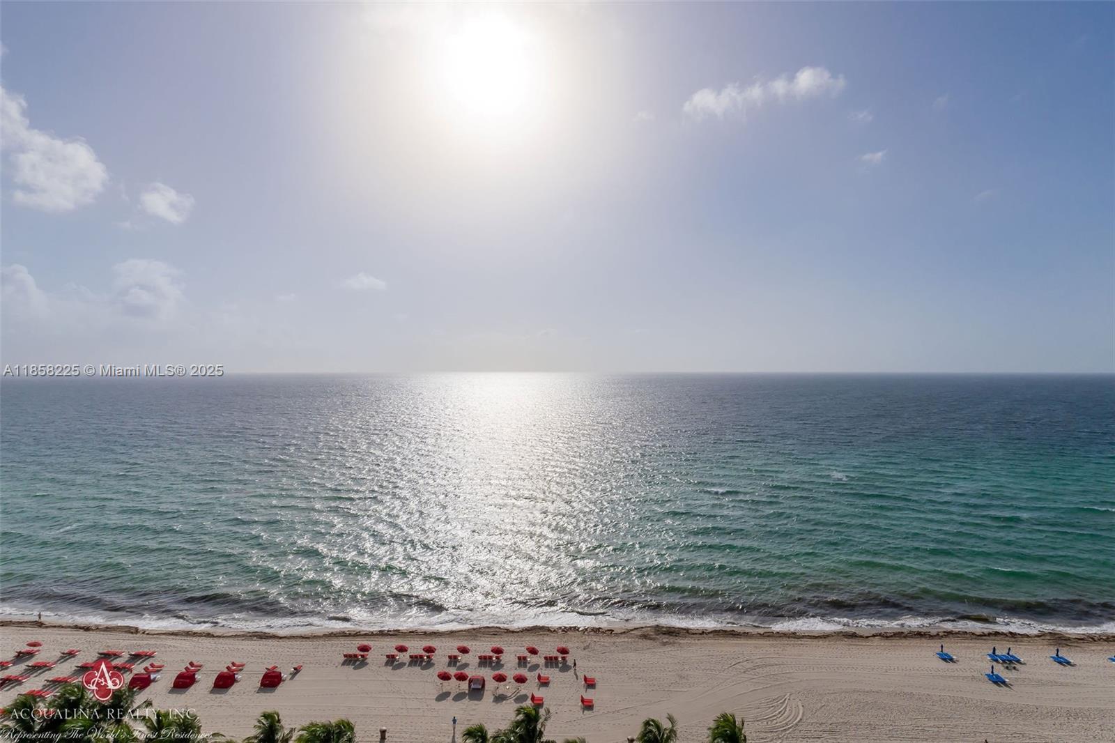 Apartamento à Venda em Sunny Isles Beach, FL