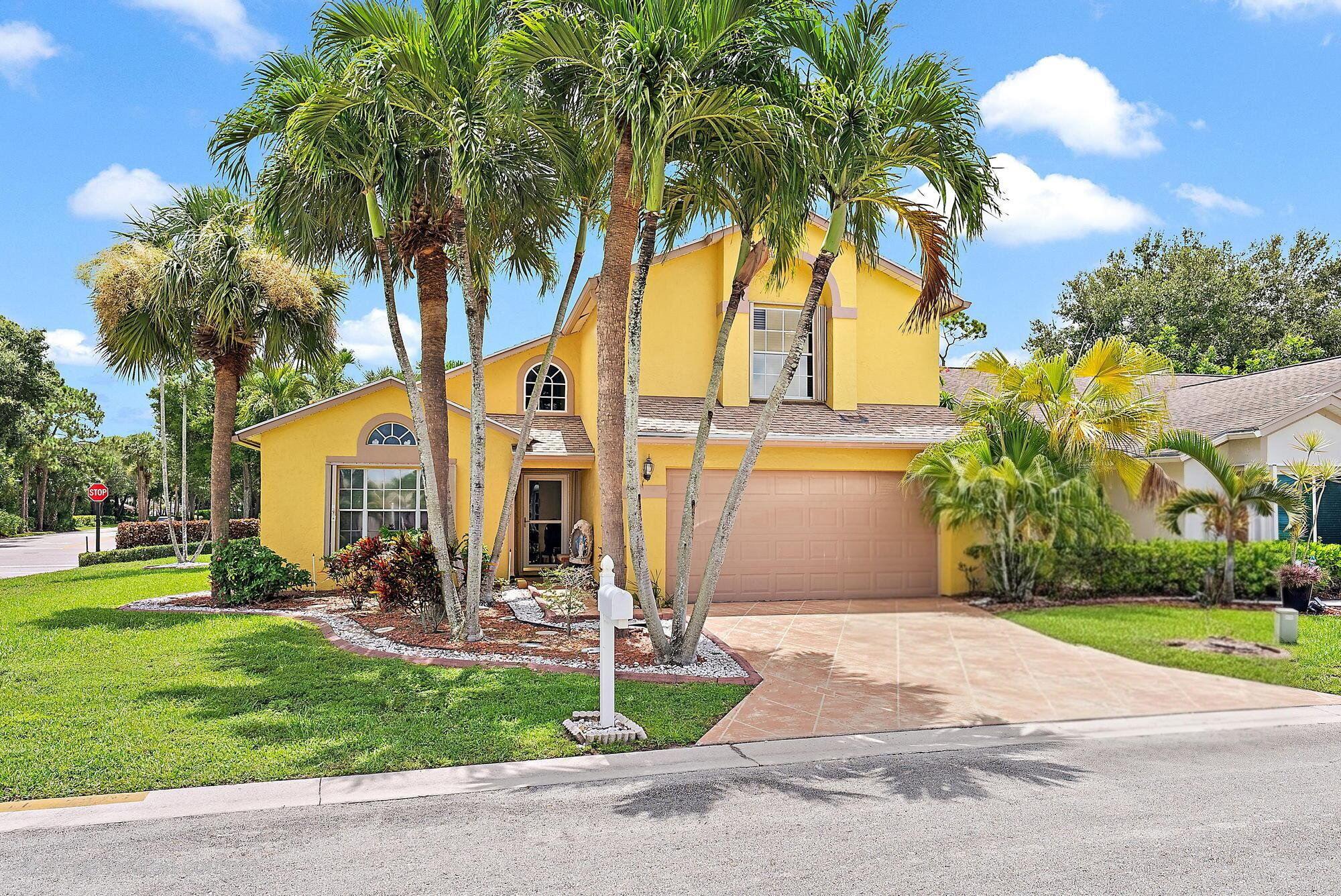 119 Hammocks Drive Greenacres FL 33413 | R11115409