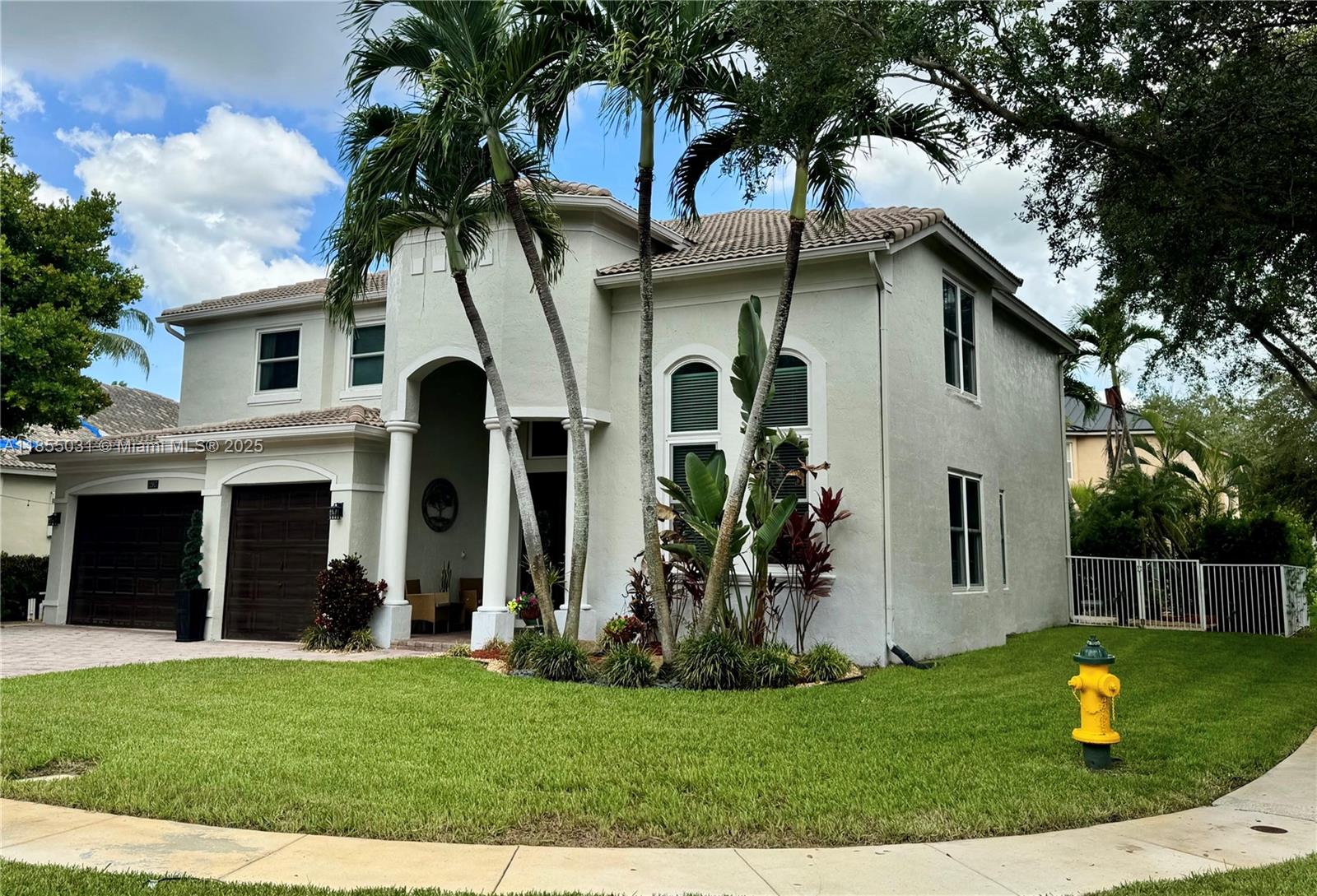 House for Sale in Miramar, FL