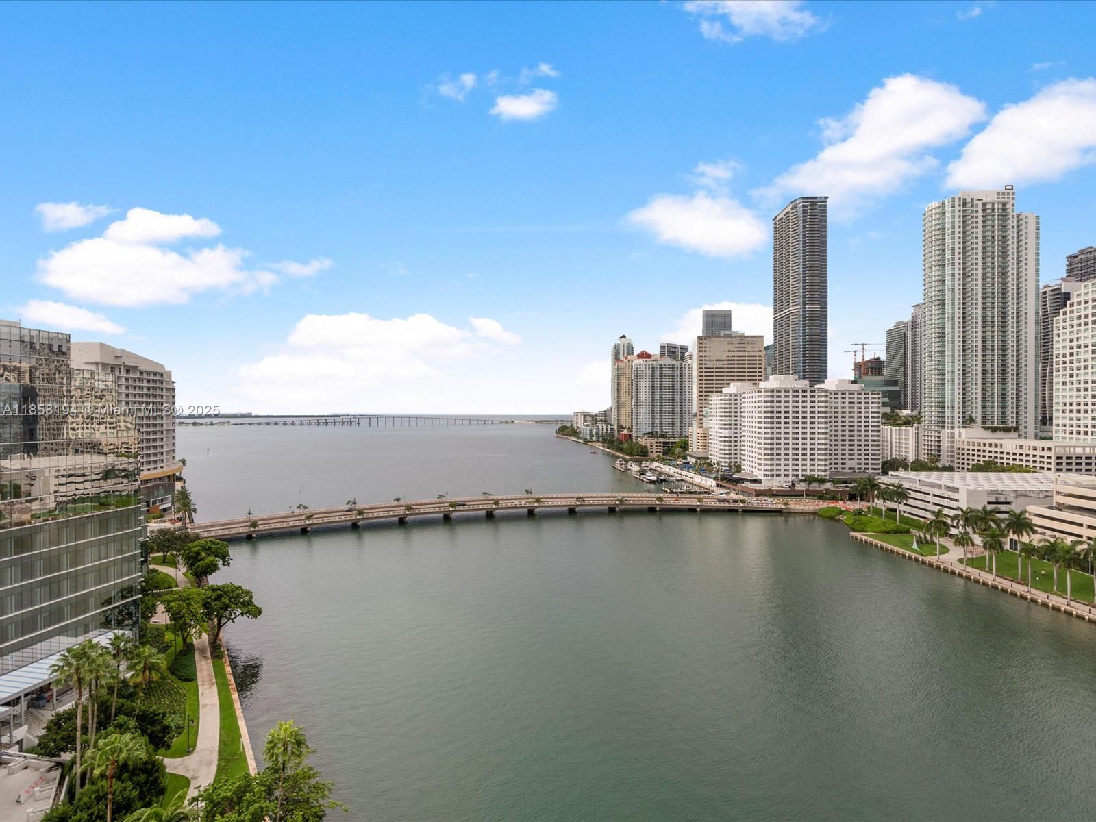 Condo for Sale in Miami, FL