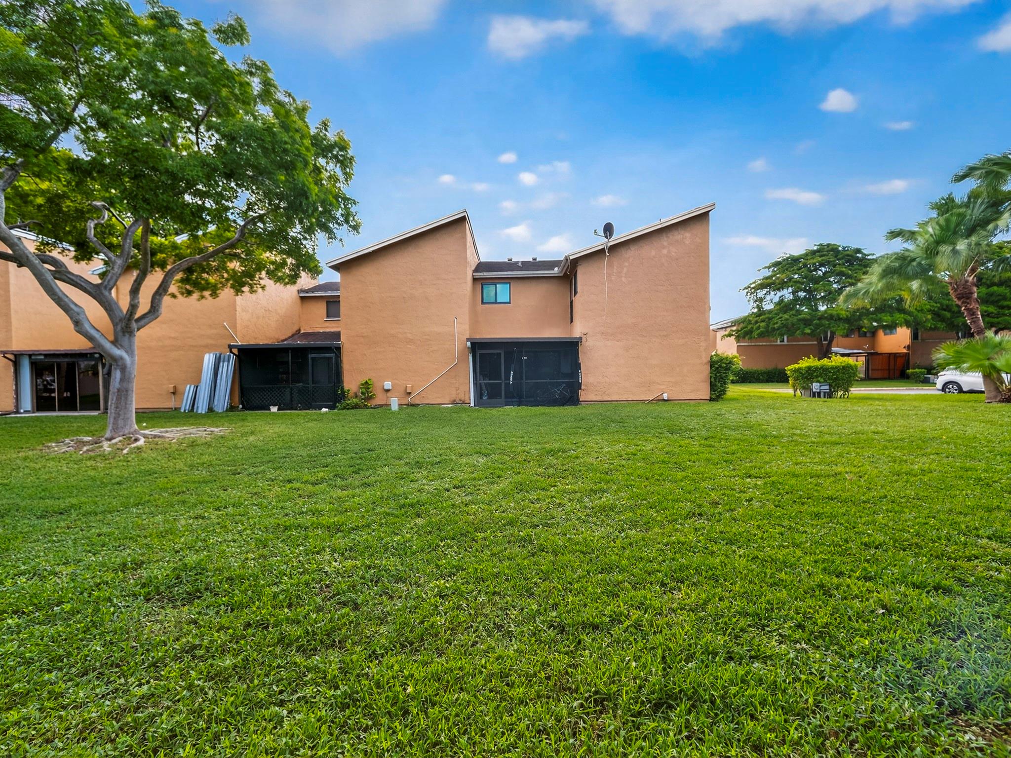 Homes for sale in Tamarac, FL | 8009 Nw 71St Ct, Tamarac, FL 33321 | MLS# F10517999