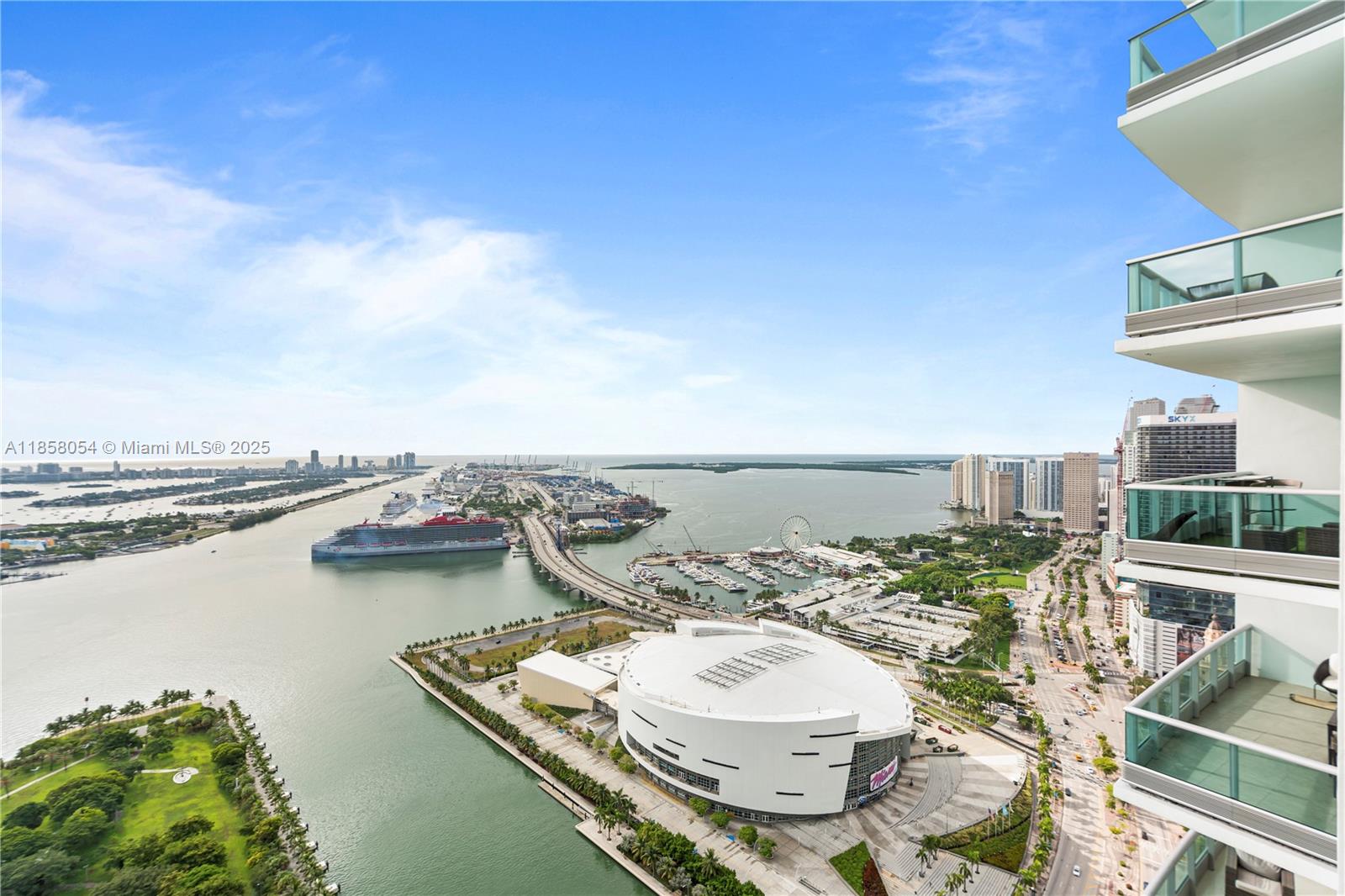 900 Biscayne Blvd #5102, Miami FL 33132