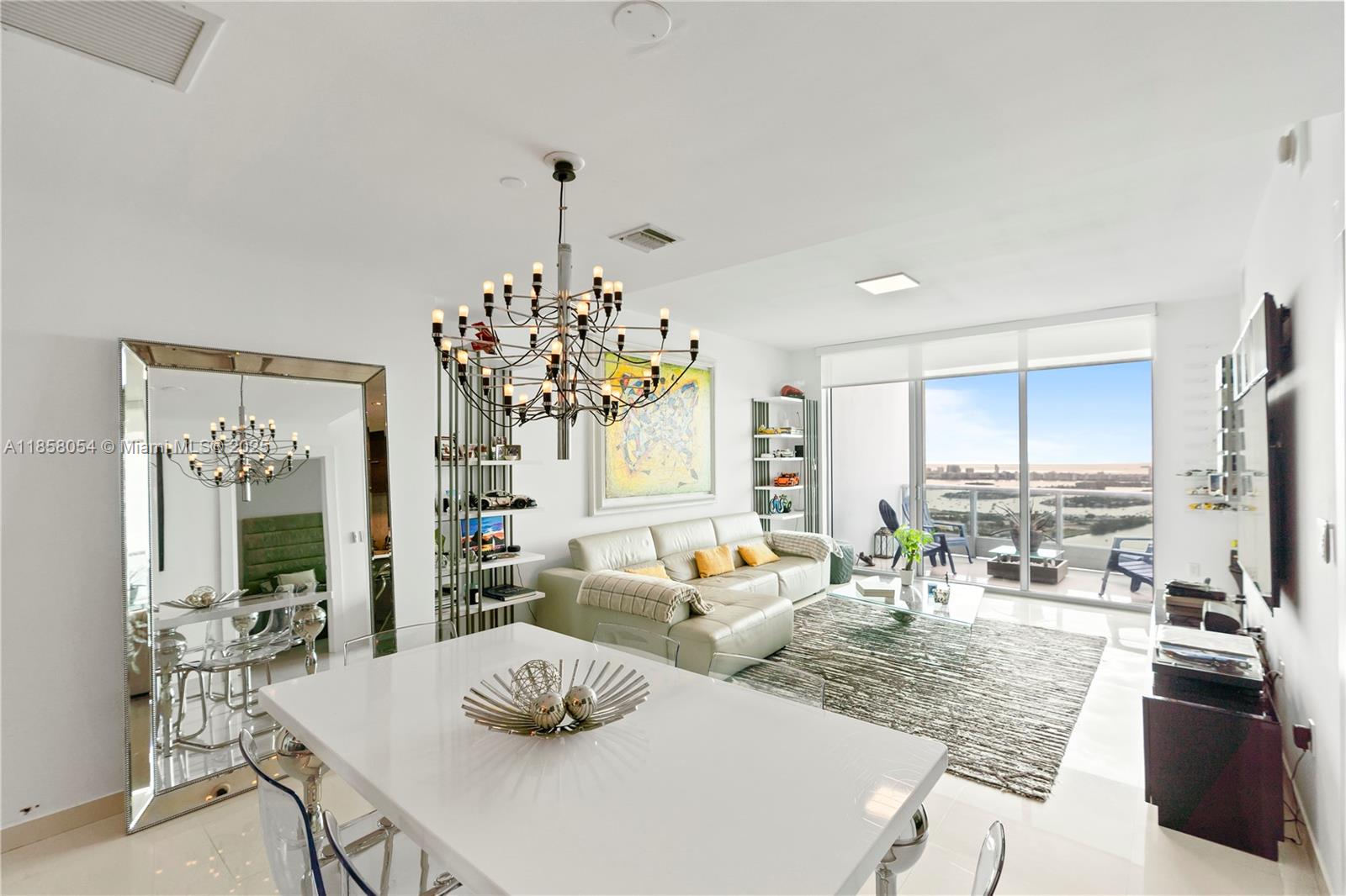 900 Biscayne Blvd #5102, Miami FL 33132