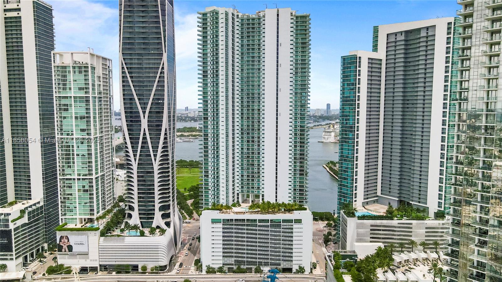 900 Biscayne Blvd #5102, Miami FL 33132