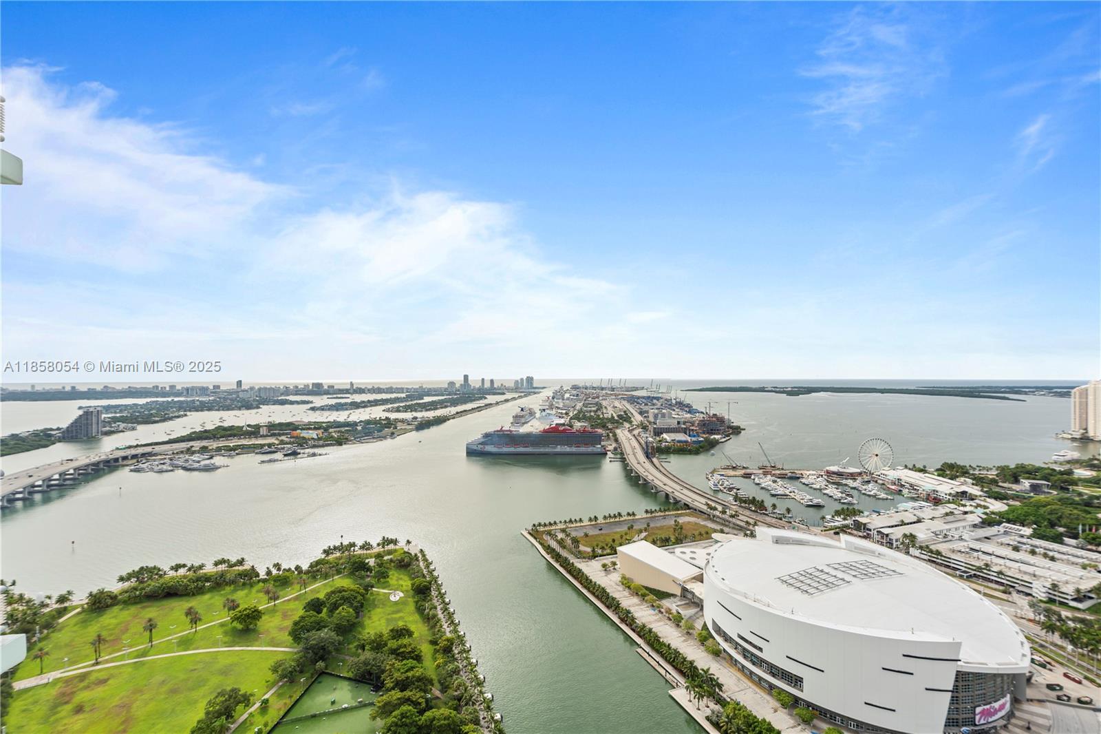 900 Biscayne Blvd #5102, Miami FL 33132