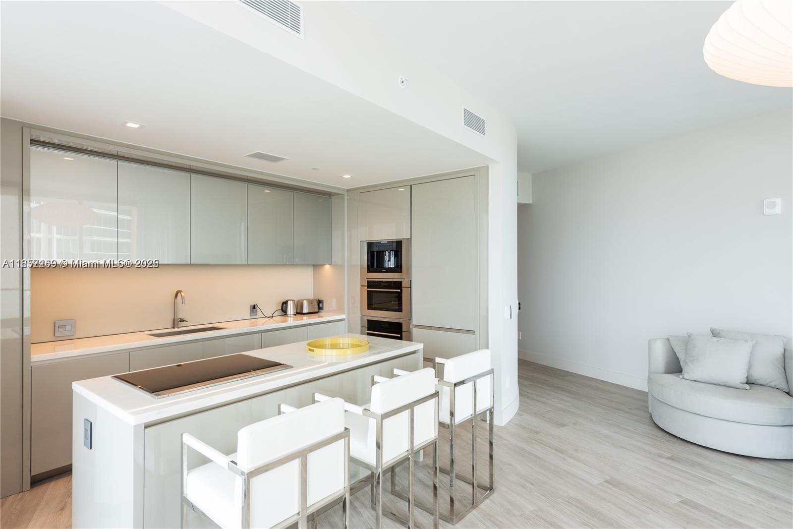 18975 Collins Ave #1605, Sunny Isles Beach FL 33160