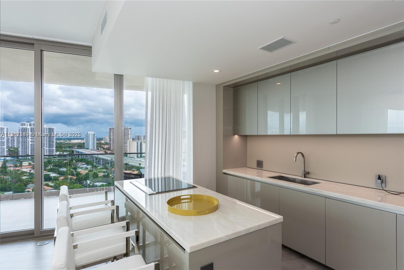 18975 Collins Ave #1605, Sunny Isles Beach FL 33160