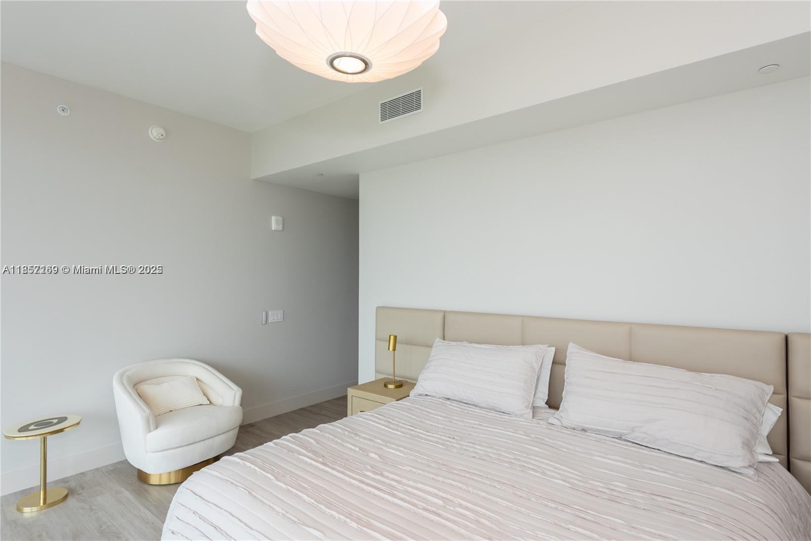 18975 Collins Ave #1605, Sunny Isles Beach FL 33160