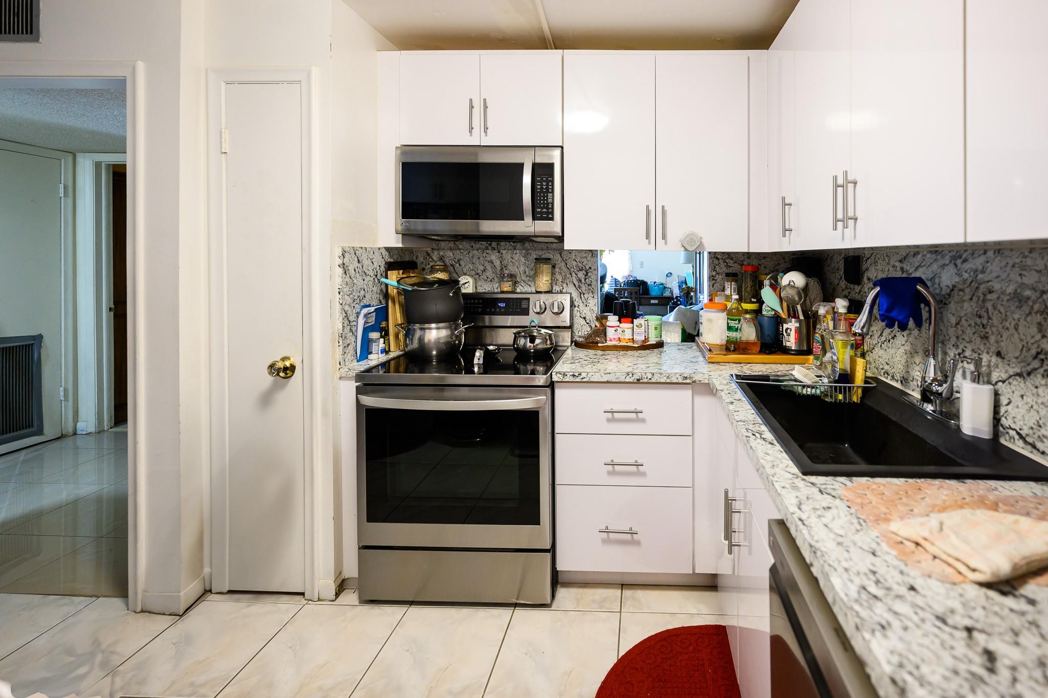 Homes for sale in Lauderhill, FL | 2060 Nw 48th Ter #101, Lauderhill, FL 33313 | MLS# F10517787