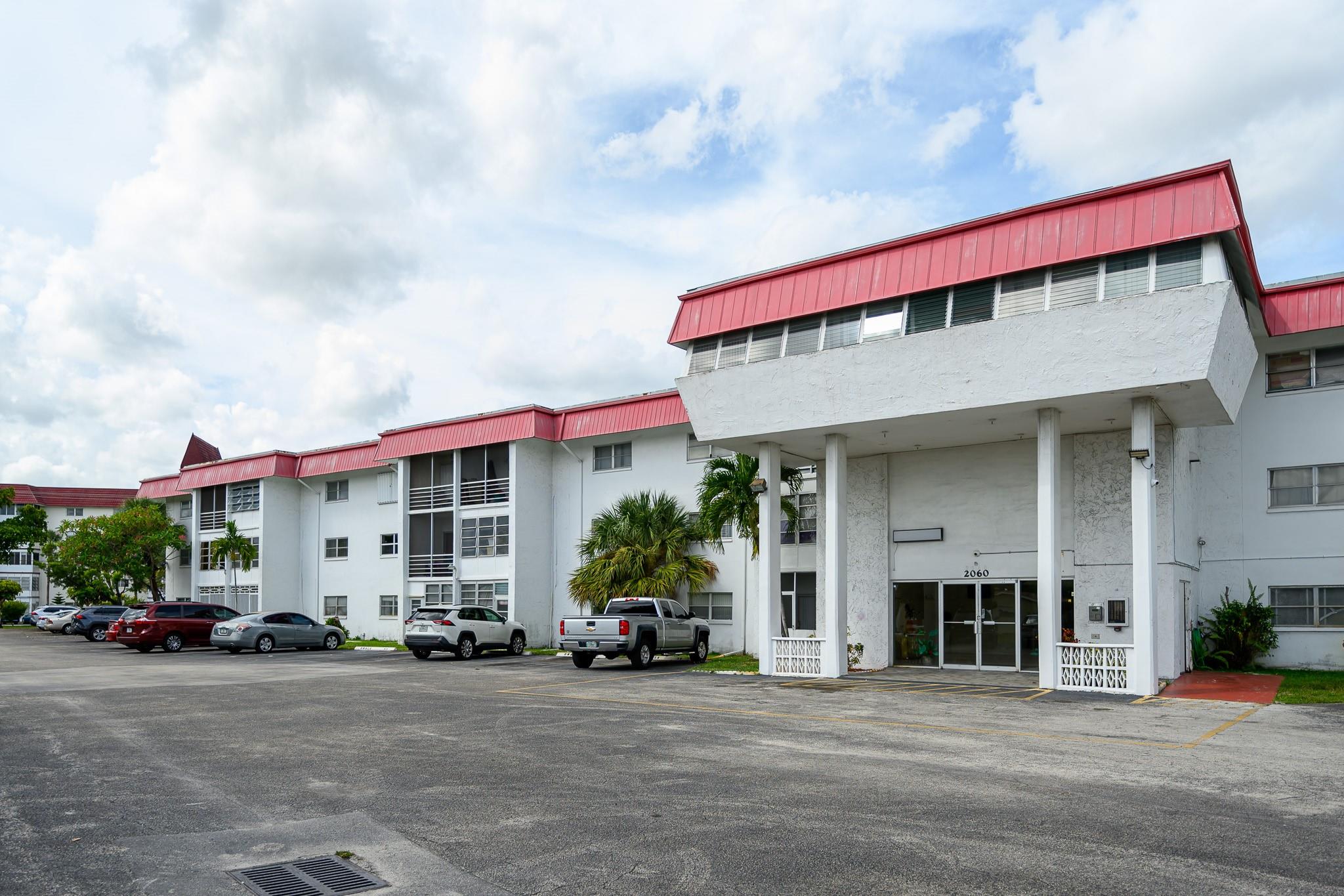 Homes for sale in Lauderhill, FL | 2060 Nw 48th Ter #101, Lauderhill, FL 33313 | MLS# F10517787