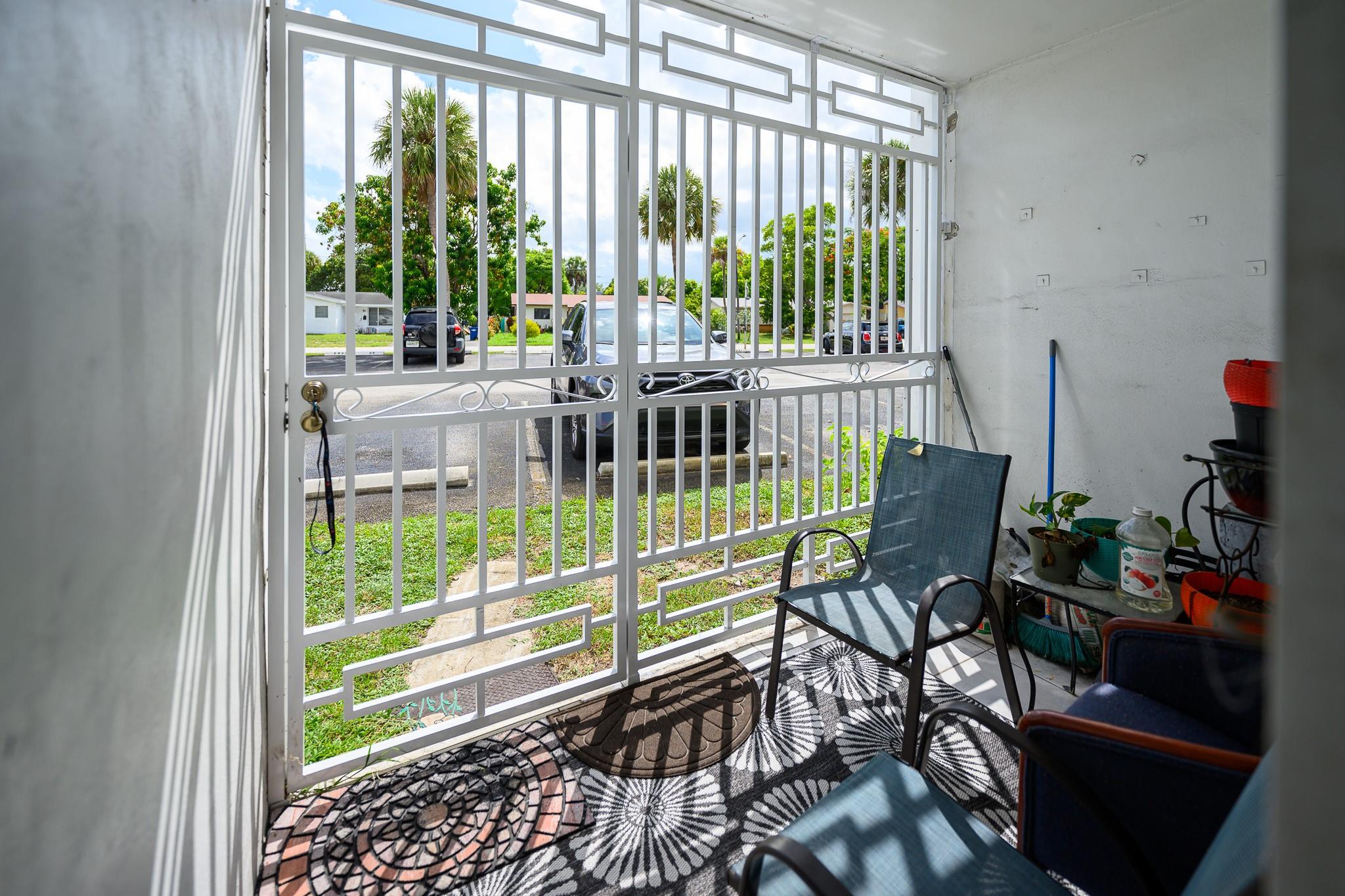 Homes for sale in Lauderhill, FL | 2060 Nw 48th Ter #101, Lauderhill, FL 33313 | MLS# F10517787