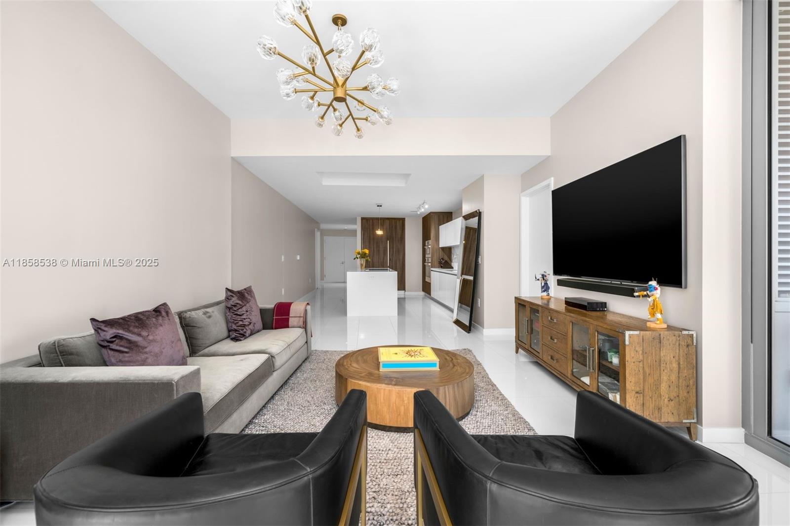 851 NE 1st Ave #3011, Miami FL 33132