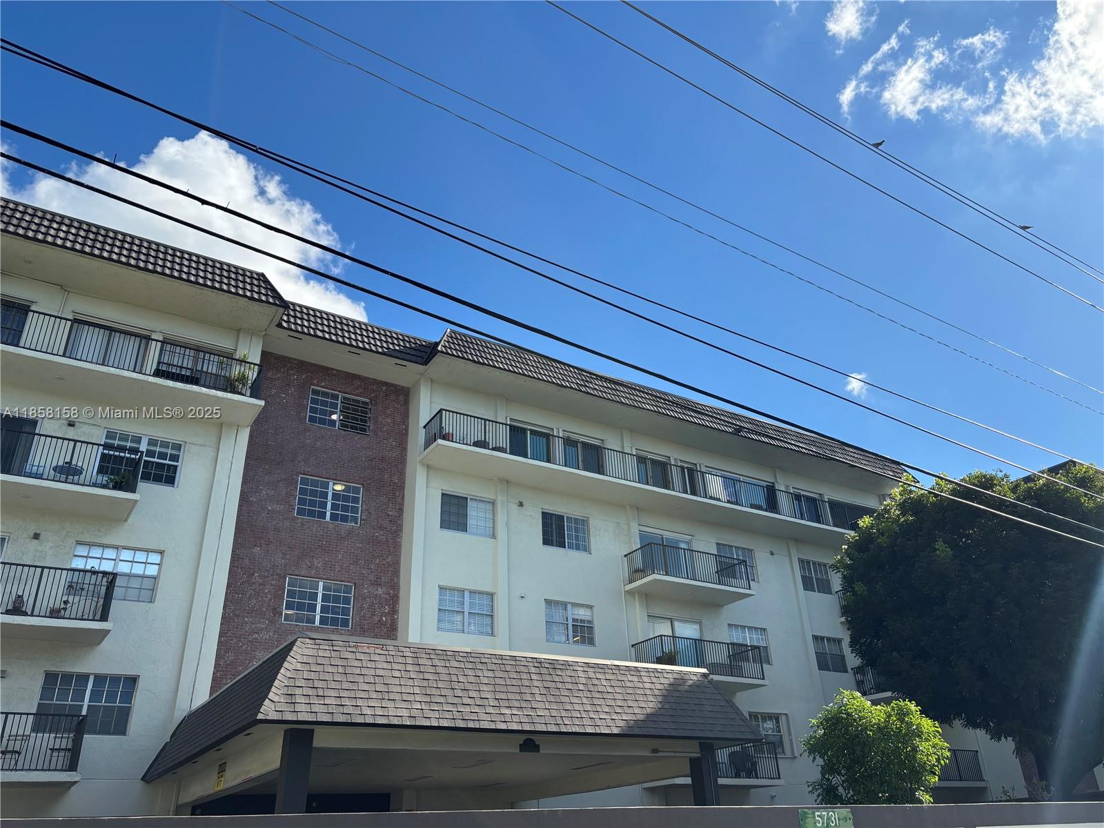 Homes for sale in Virginia Gardens, FL | 5731 Nw 37th St #322, Virginia Gardens, FL 33166 | MLS# A11858158