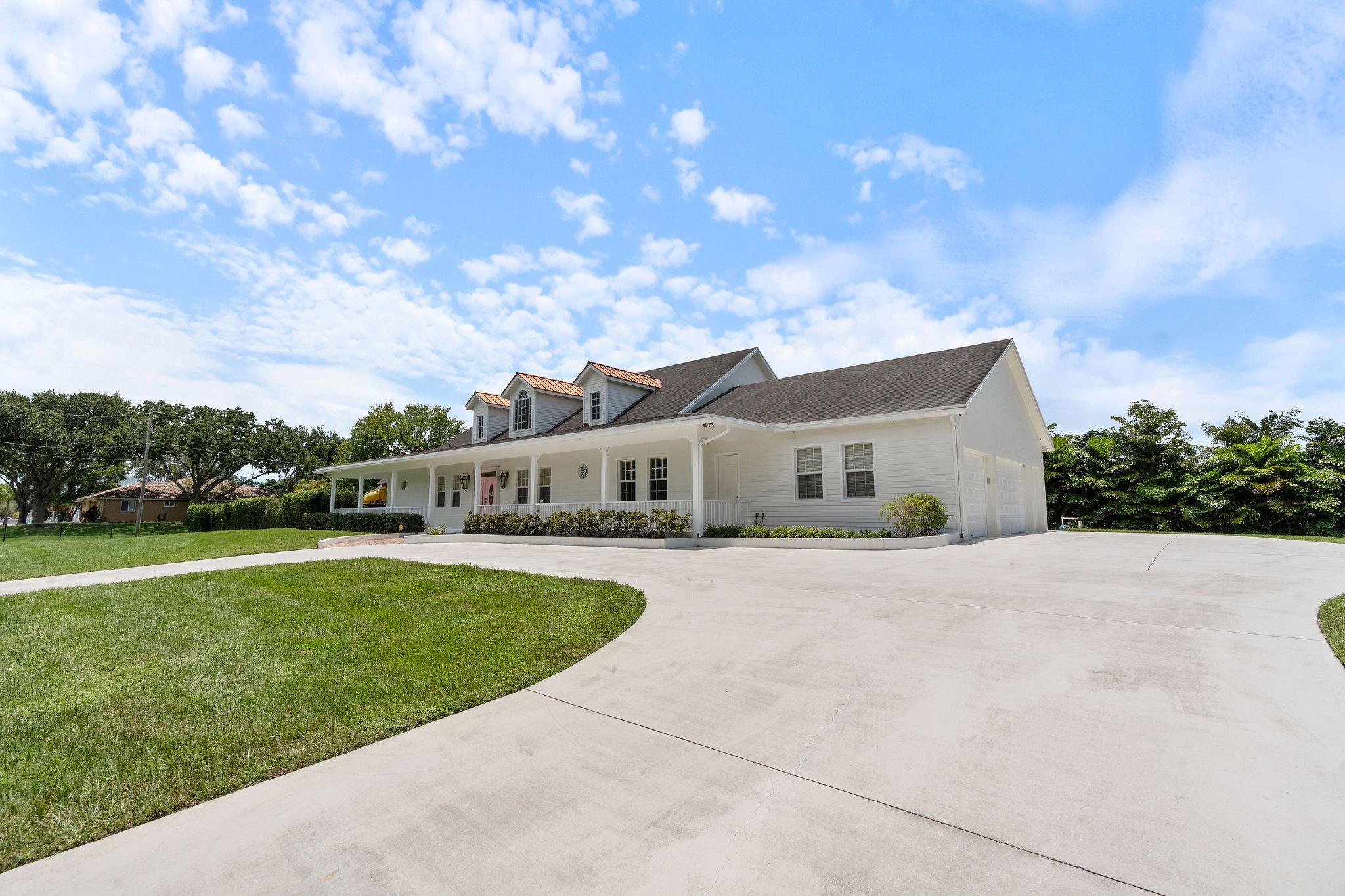 Homes for sale in Southwest Ranches, FL | 17000 Sw 63 Manor, Southwest Ranches, FL 33331 | MLS# F10520106