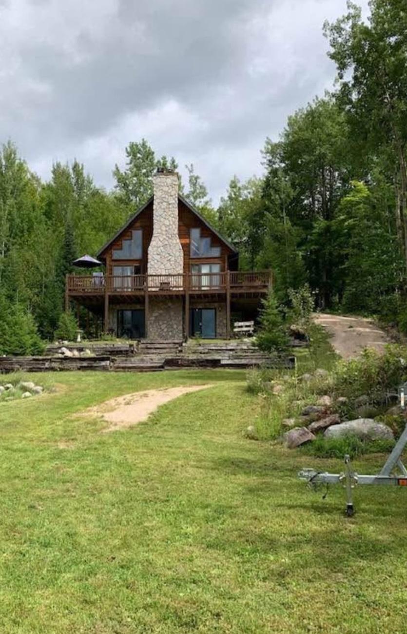 Range Line Lake C house picture