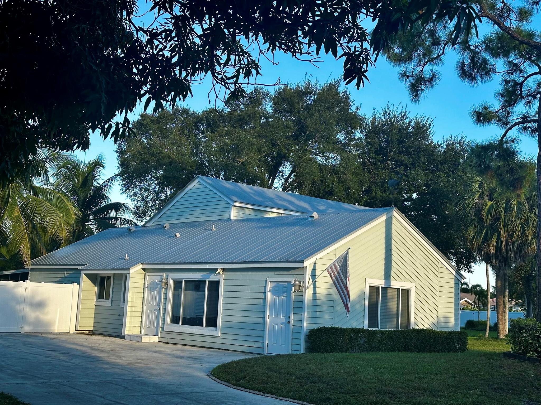 Homes for sale in Boca Raton, FL | 198 Sw 15th Court, Boca Raton, FL 33486 | MLS# R11115881