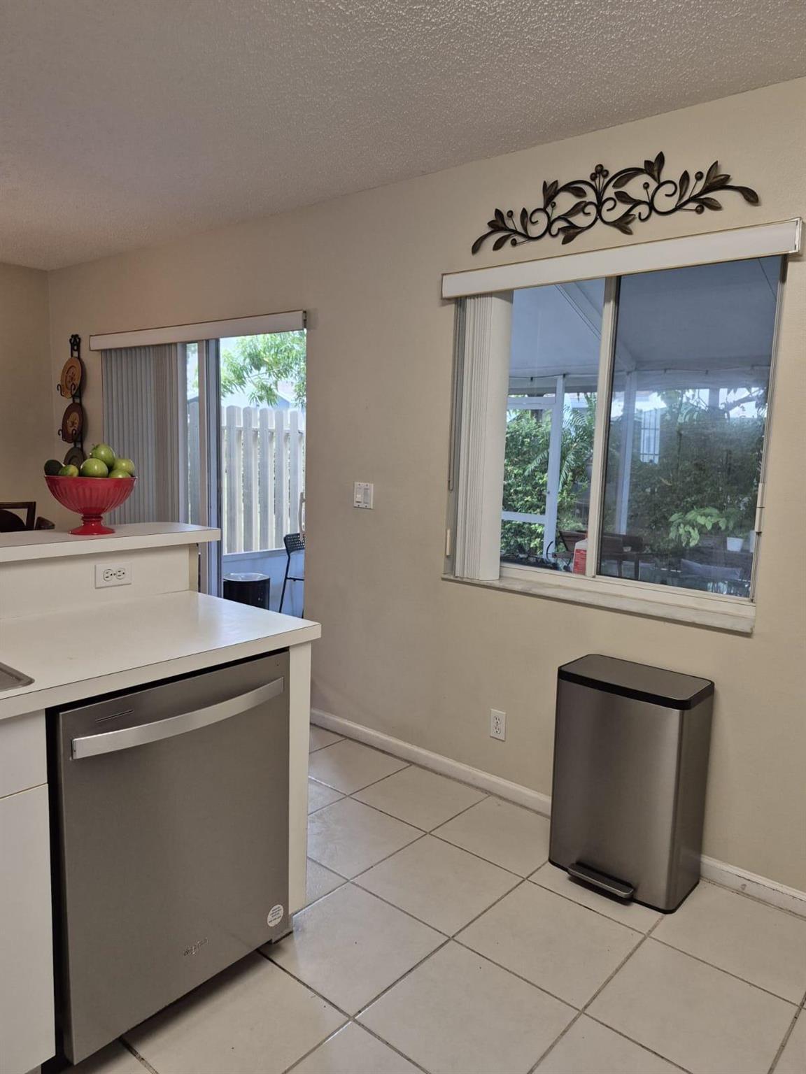 Homes for sale in Deerfield Beach, FL | 4753 Sw 13Th Pl, Deerfield Beach, FL 33442 | MLS# R11115900