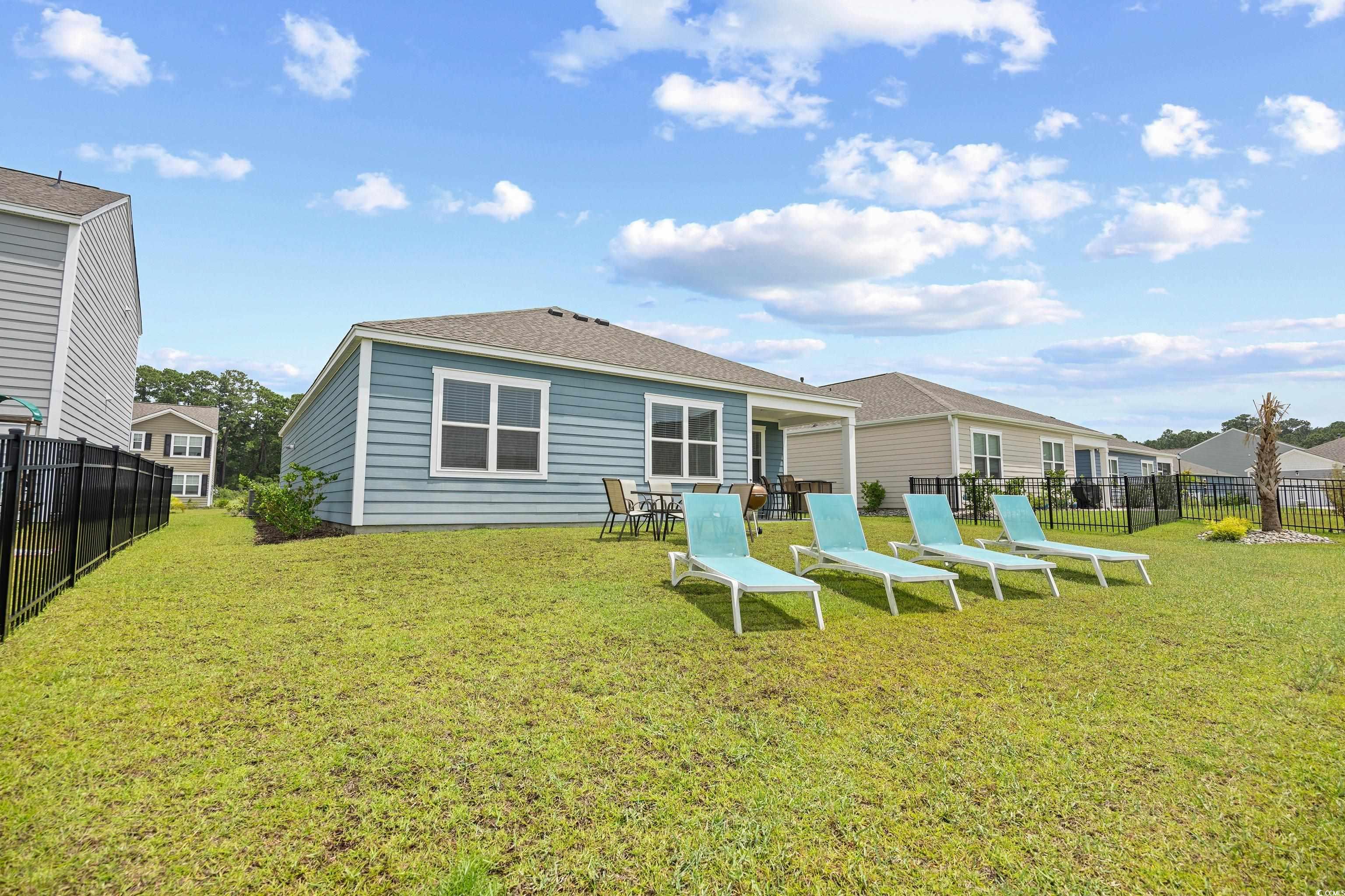 2519840 | Photo 26