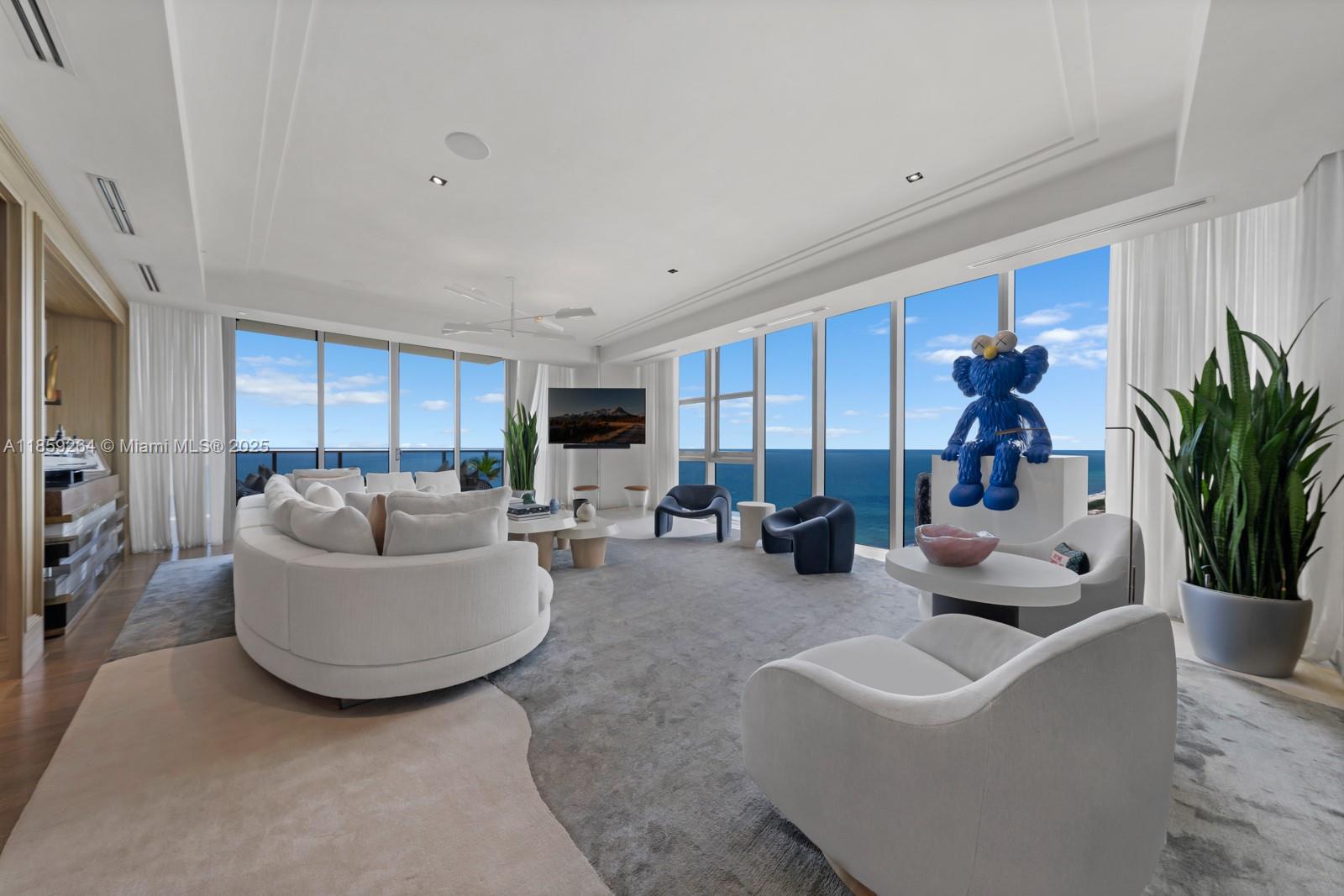 Condo for Sale in Bal Harbour, FL