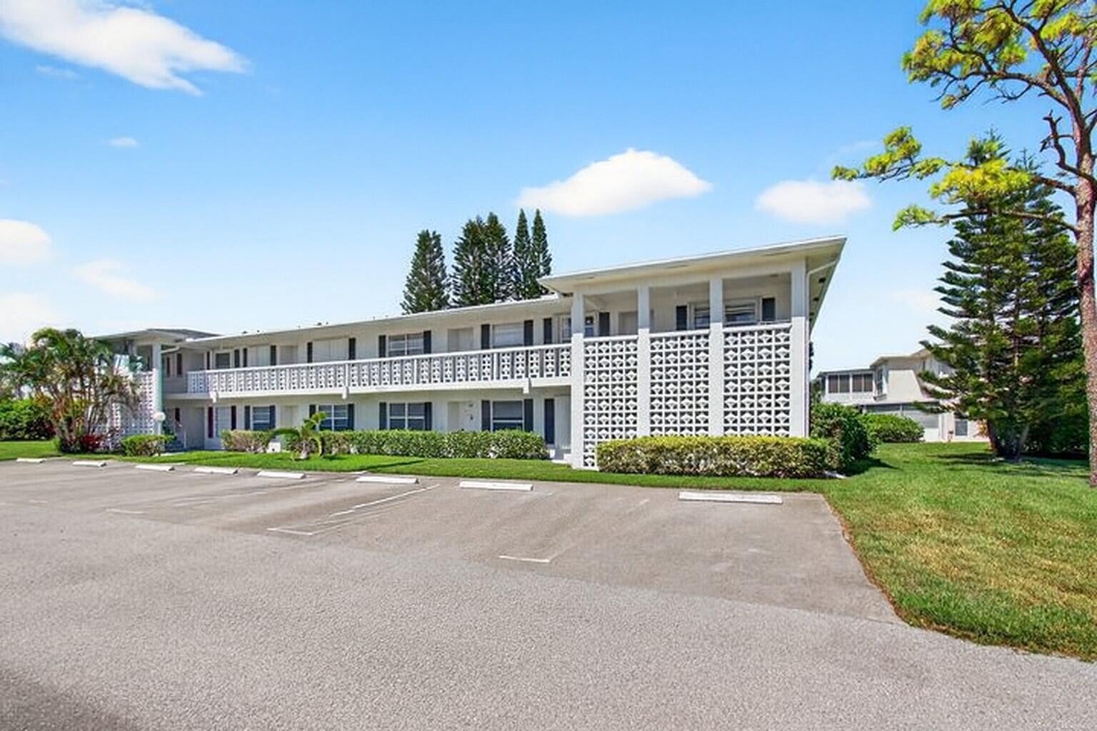 Pines Of Delray Condo One