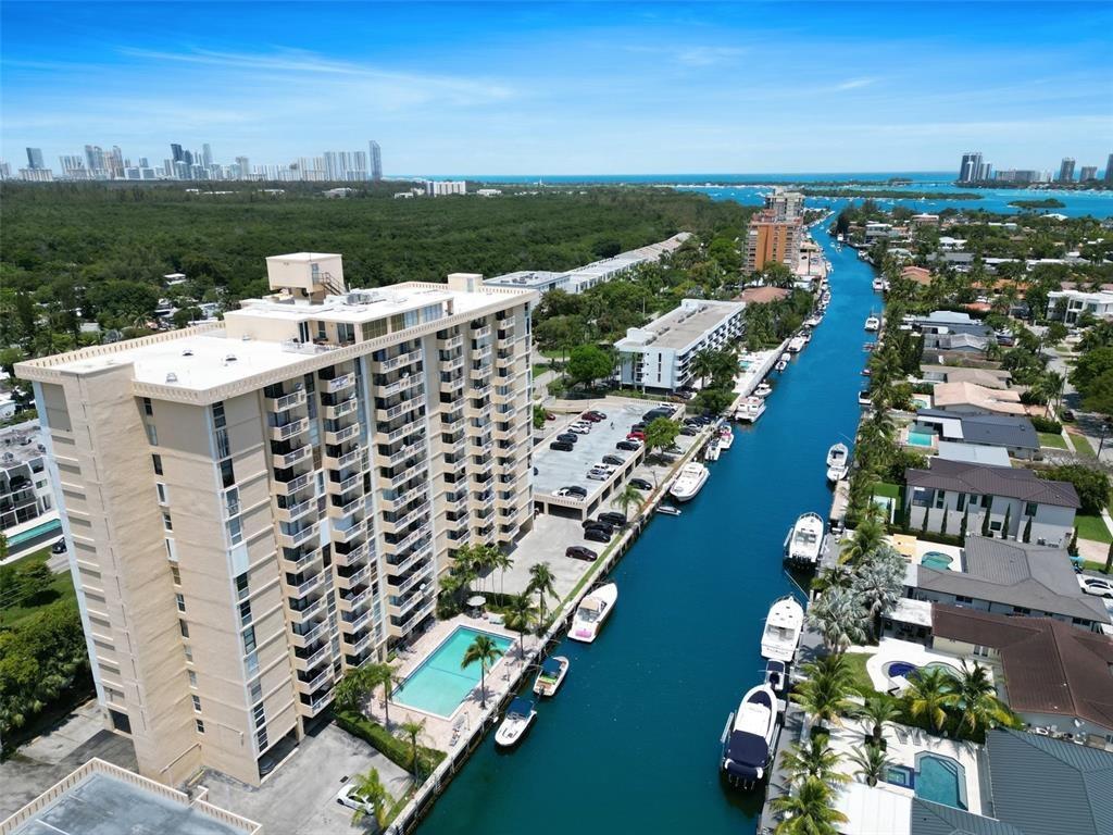 Vecino Del Mar Condo