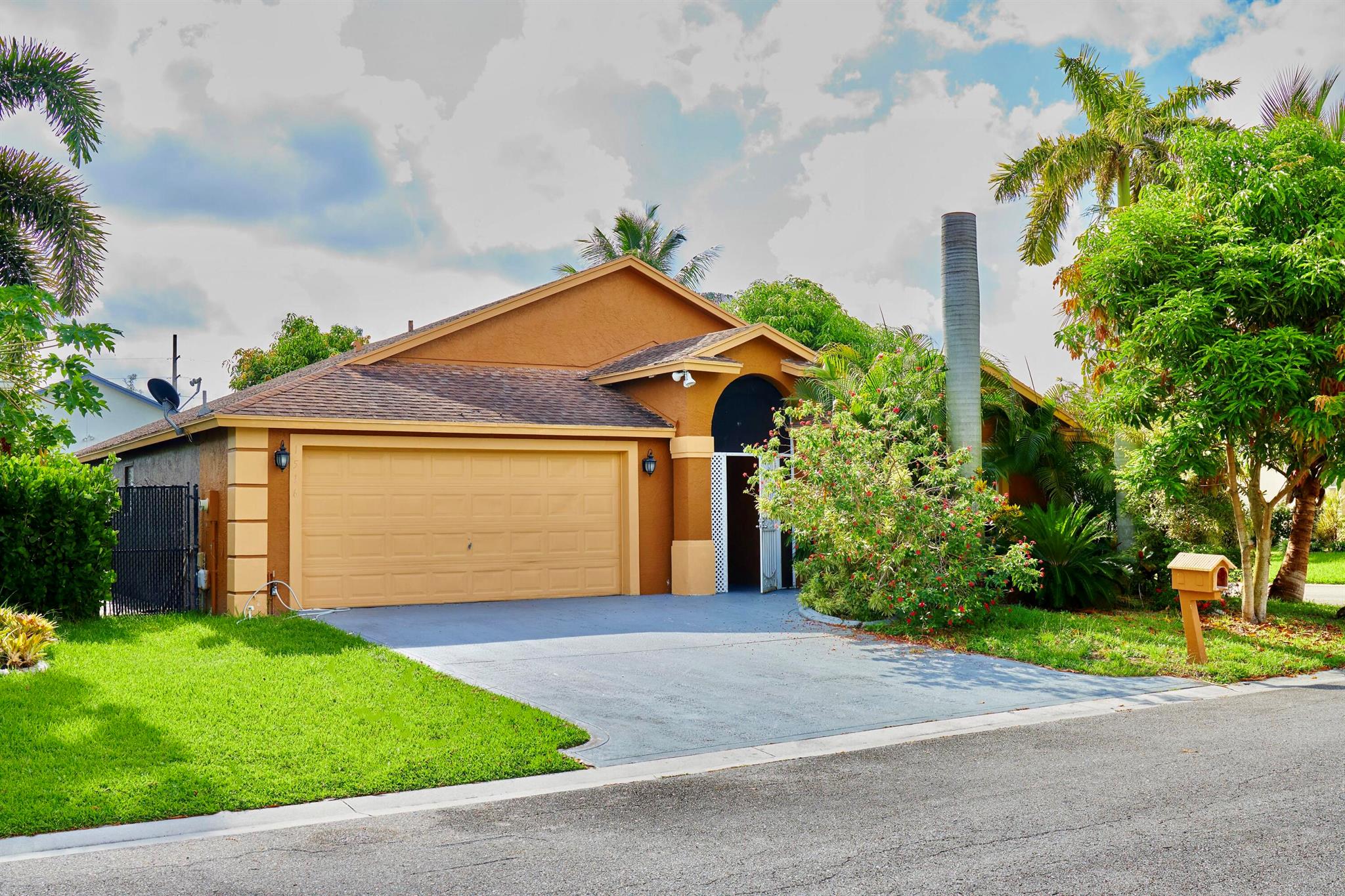 1516 Patrick Way Greenacres FL 33413 | R11115998