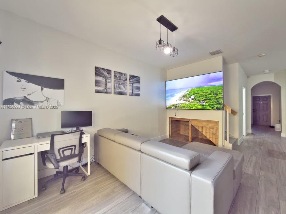 Lakes By The Bay Gee