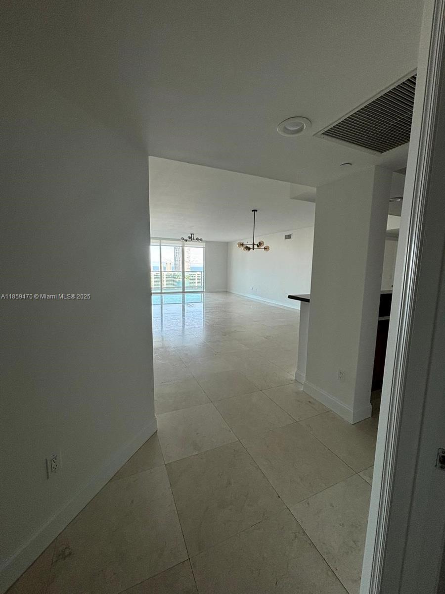 3301 NE 183rd St #2705, Aventura FL 33160