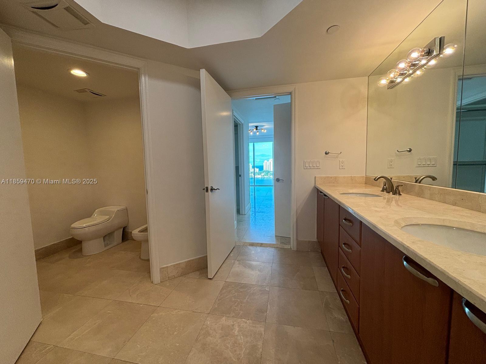 3301 NE 183rd St #2705, Aventura FL 33160