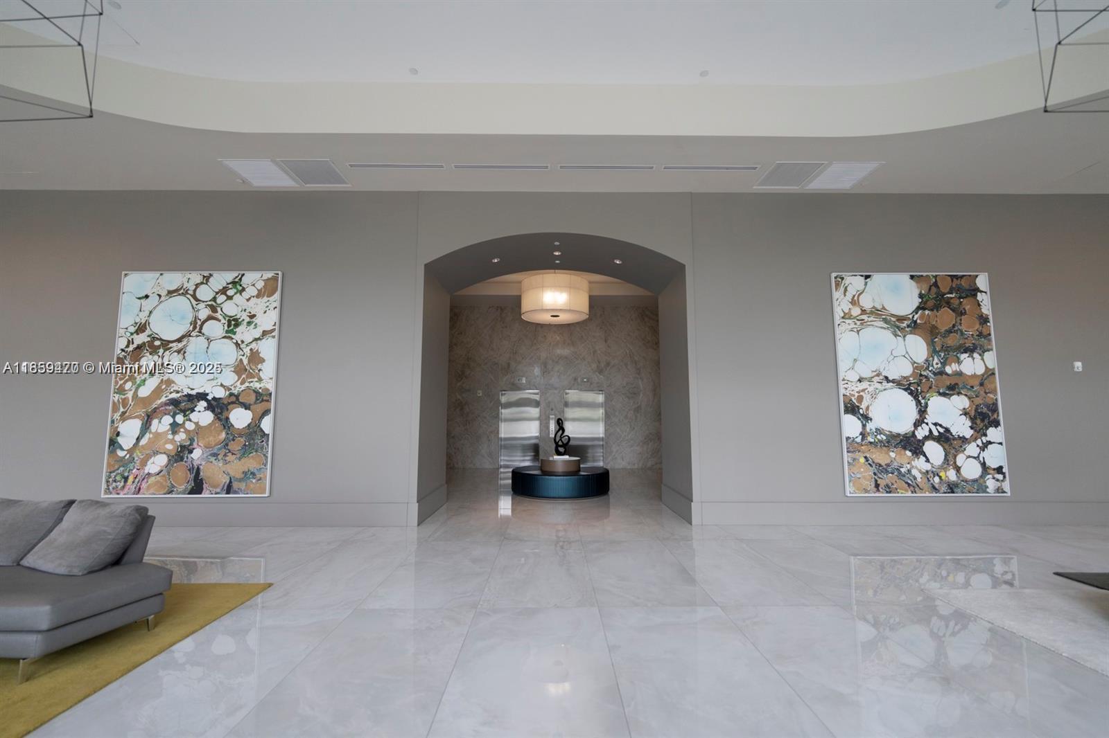 3301 NE 183rd St #2705, Aventura FL 33160