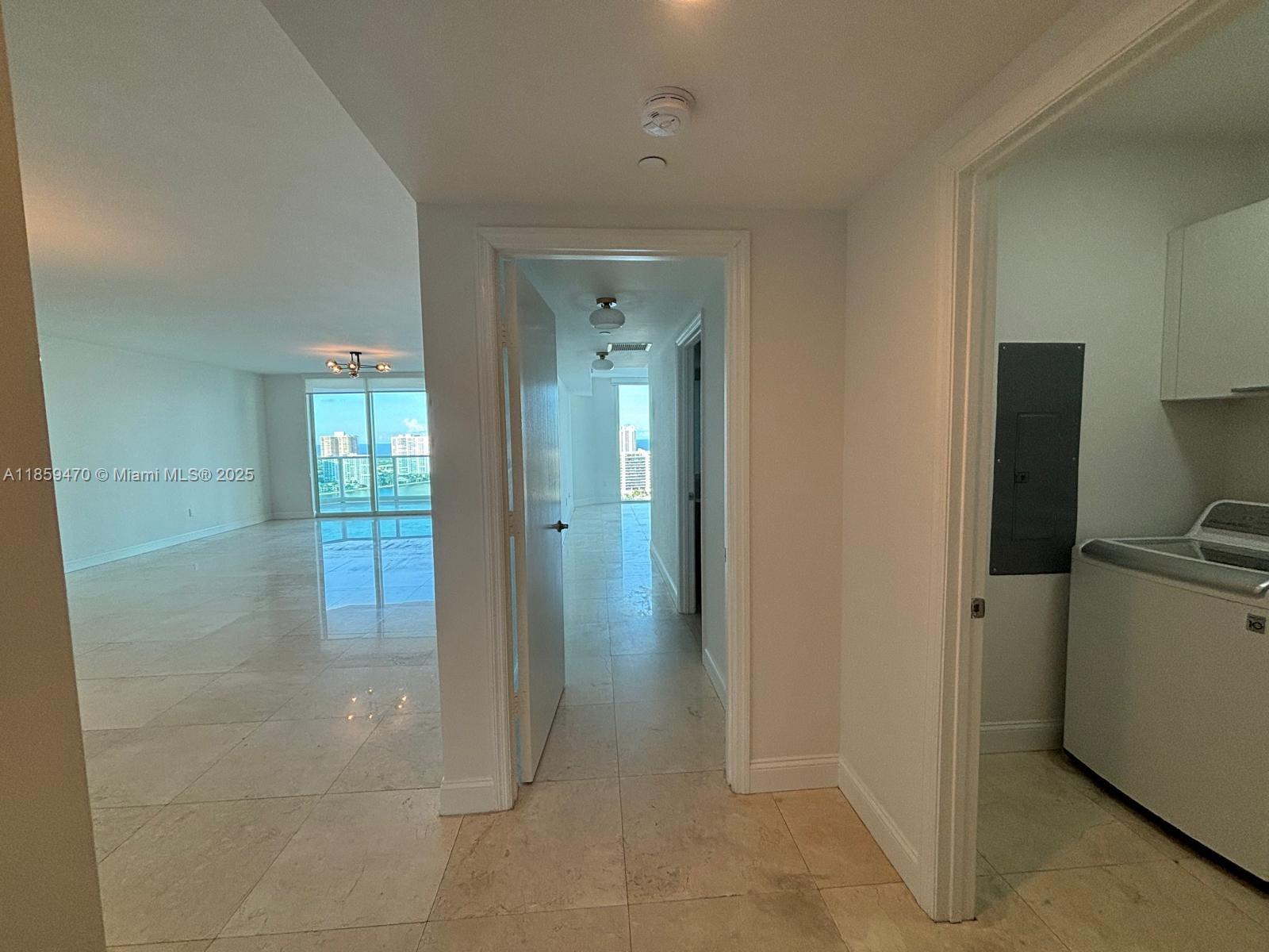 3301 NE 183rd St #2705, Aventura FL 33160