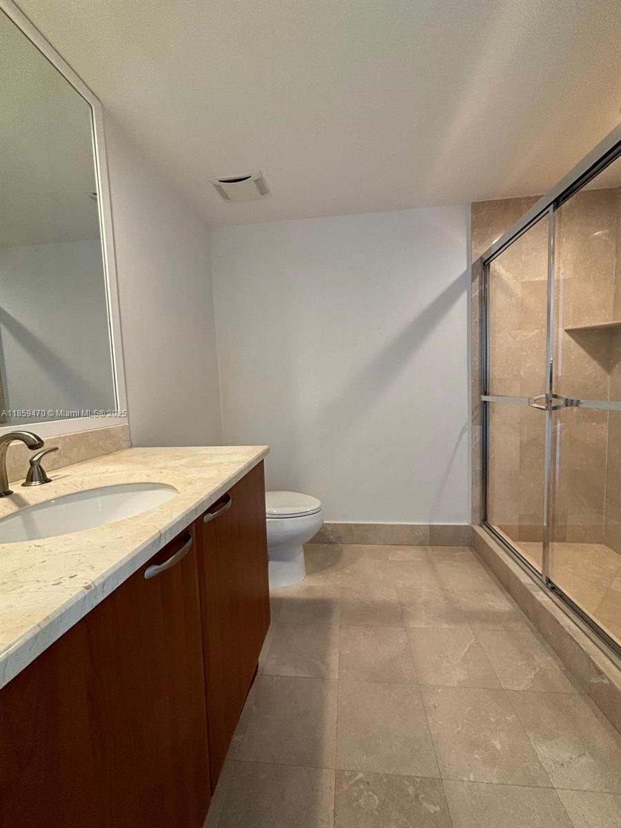 3301 NE 183rd St #2705, Aventura FL 33160
