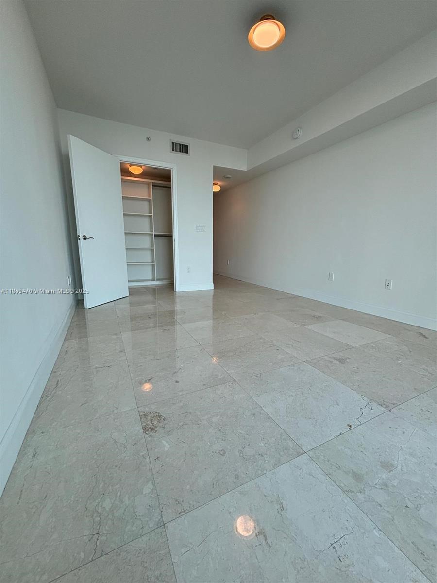 3301 NE 183rd St #2705, Aventura FL 33160