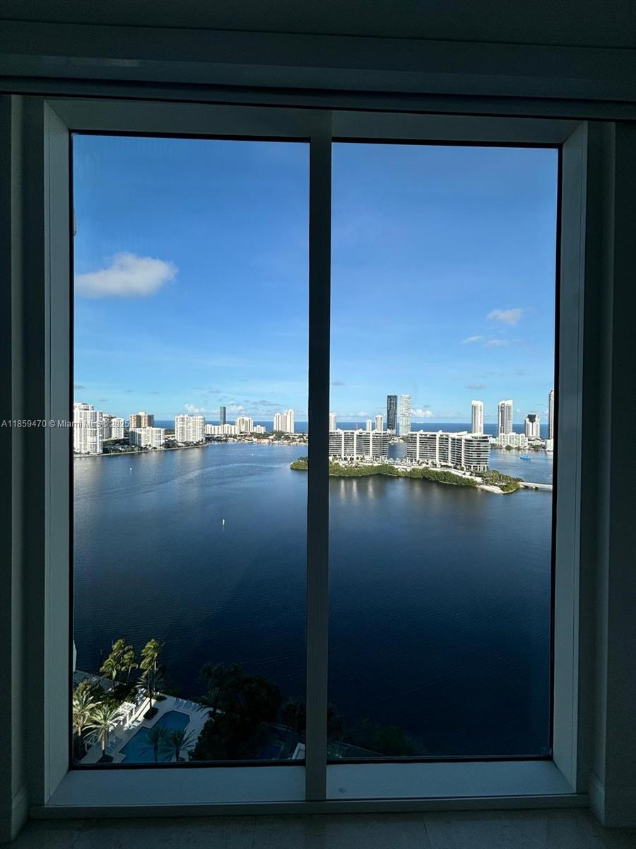3301 NE 183rd St #2705, Aventura FL 33160