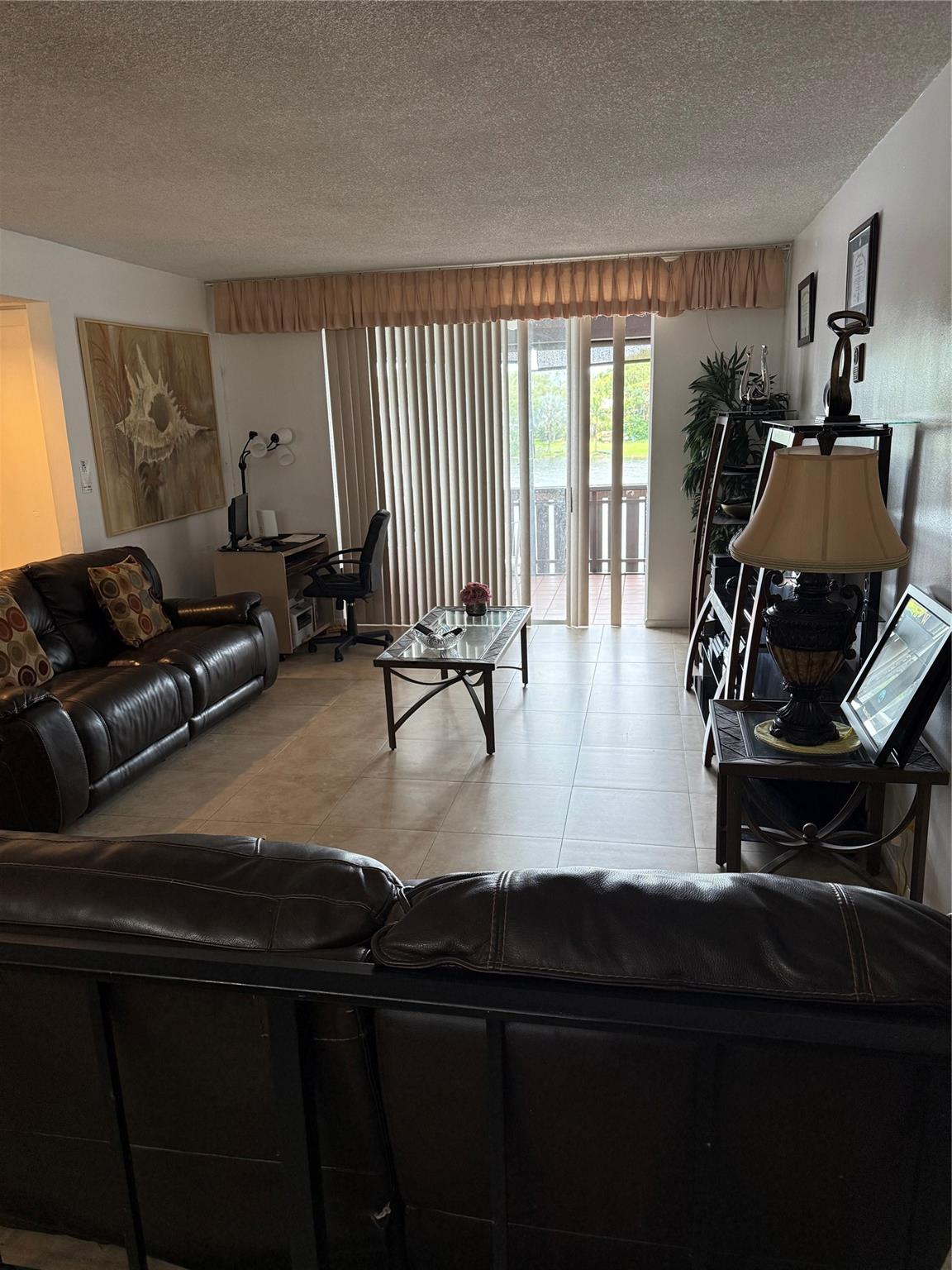 Homes for sale in Lauderhill, FL | 3710 Inverrary Dr #3T, Lauderhill, FL 33319 | MLS# F10520724