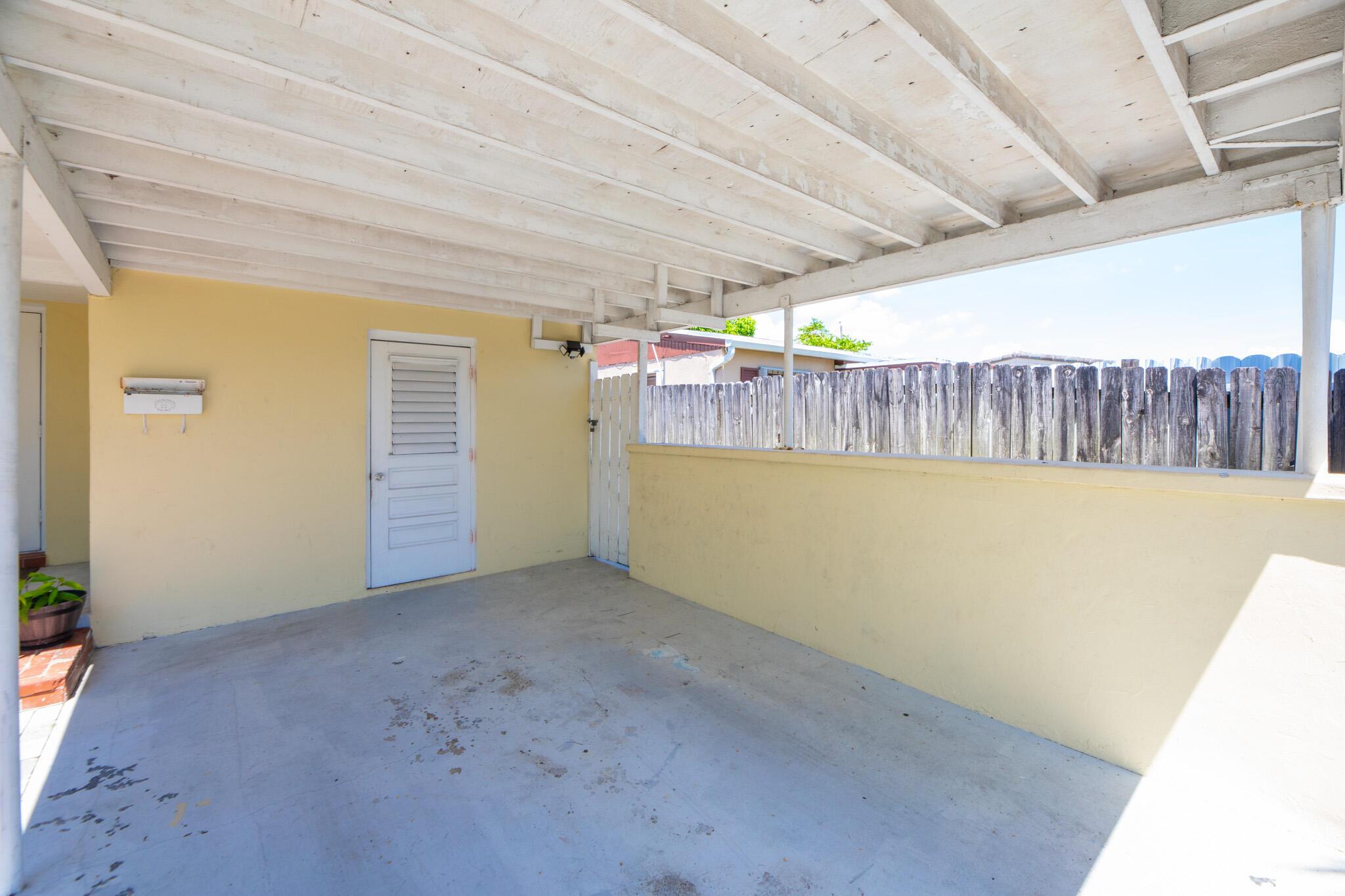 Homes for sale in Oakland Park, FL | 5225 Ne 5 Avenue, Oakland Park, FL 33334 | MLS# R11116108