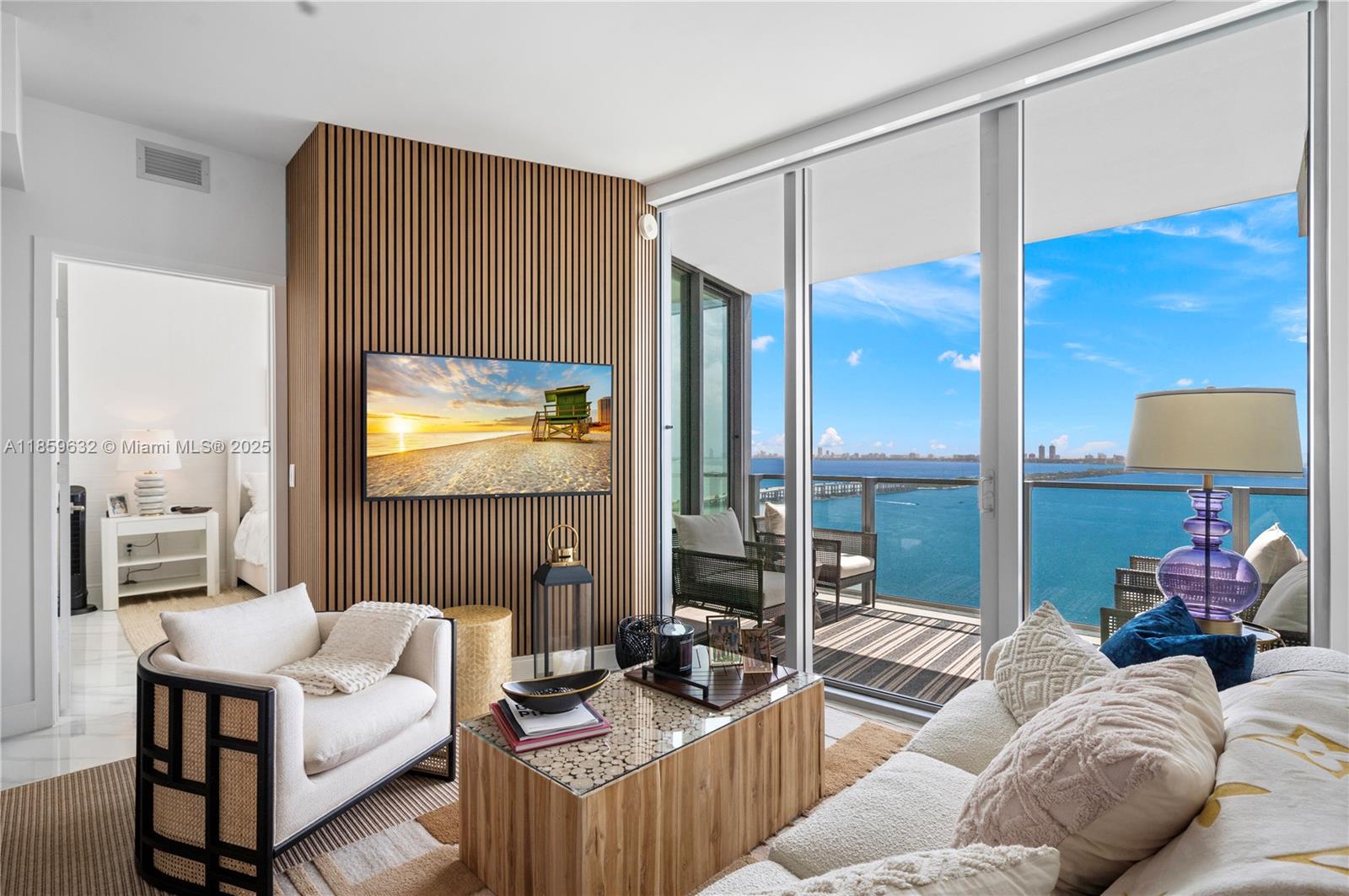 Condo for Sale in Miami, FL