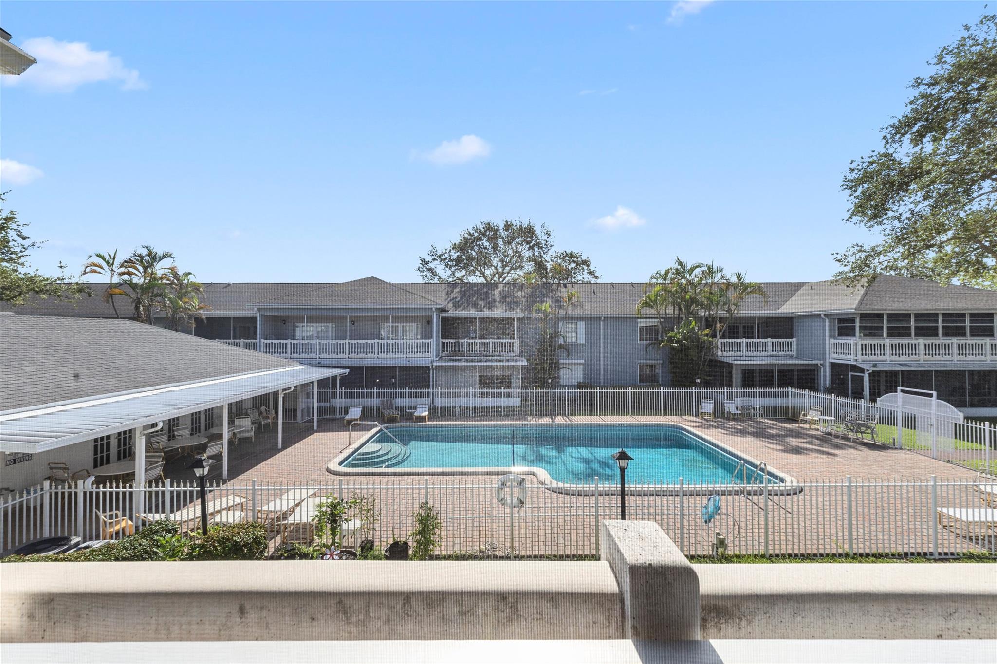 Homes for sale in Hollywood, FL | 7556 Stirling Rd #222, Hollywood, FL 33024 | MLS# F10520045