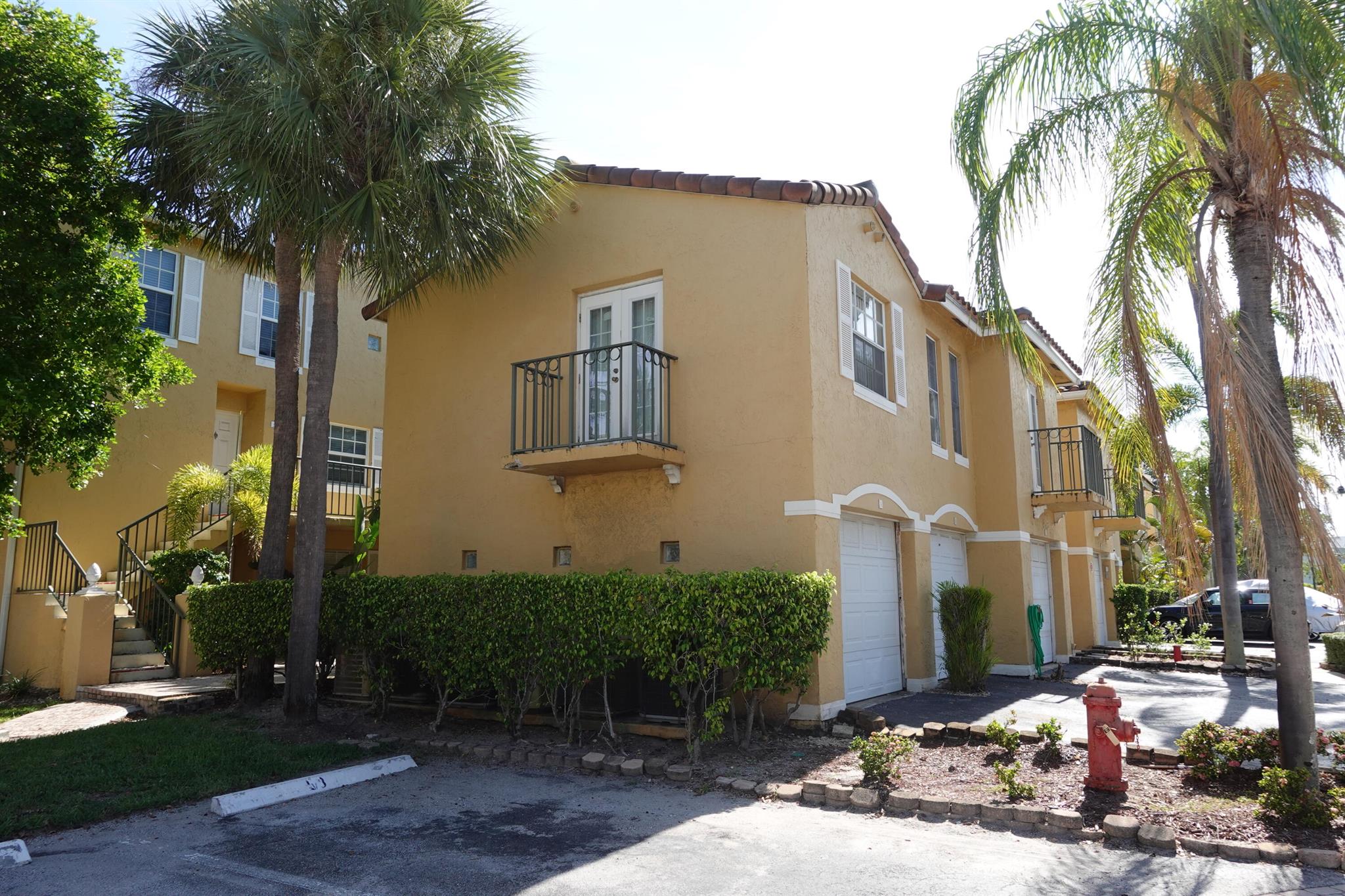 Homes for sale in Lake Park, FL | 1120 Lake Shore Dr #205, Lake Park, FL 33403 | MLS# R11116109