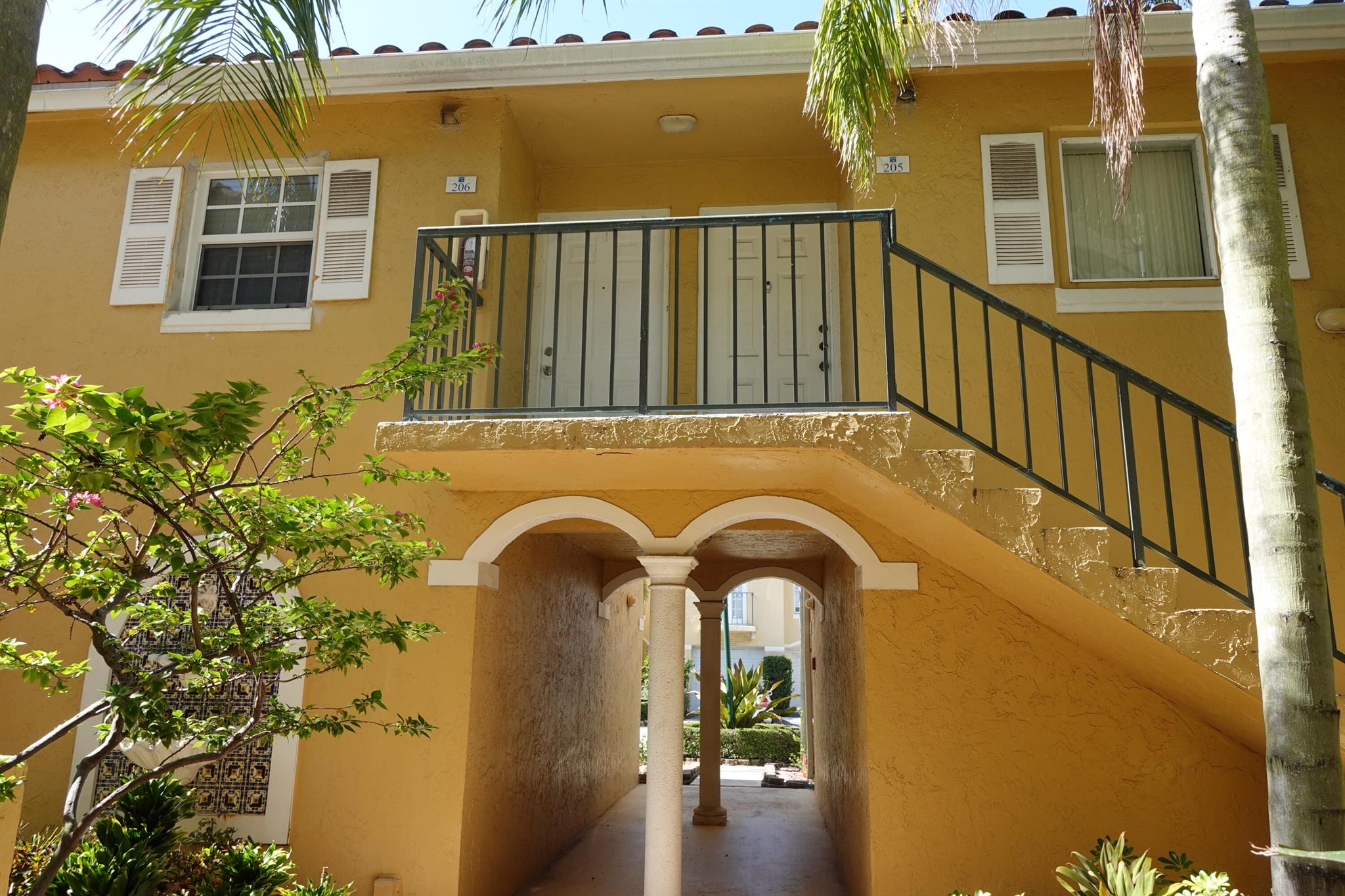 Homes for sale in Lake Park, FL | 1120 Lake Shore Dr #205, Lake Park, FL 33403 | MLS# R11116109