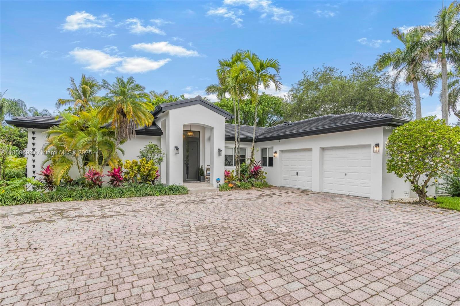 Homes for sale in Palmetto Bay, FL | 7560 Sw 144th St, Palmetto Bay, FL 33158 | MLS# A11859698