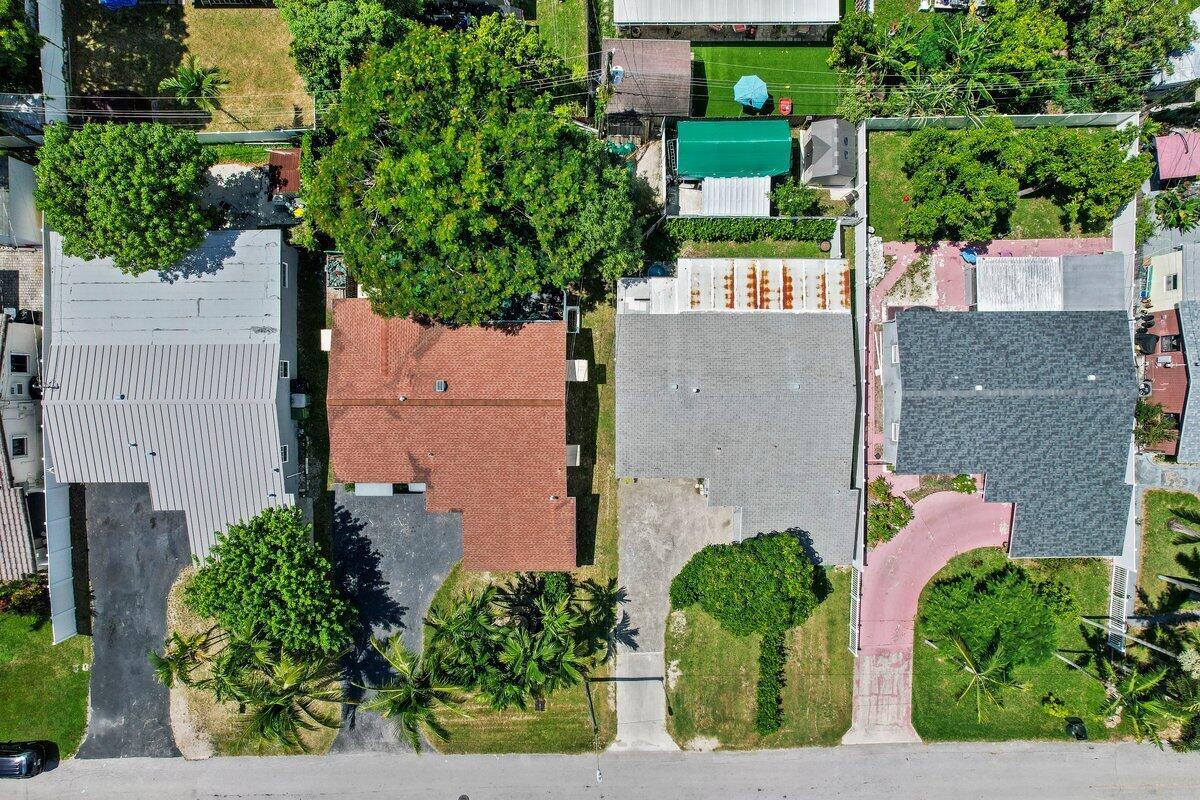 Homes for sale in Hallandale Beach, FL | 309 Sw 7th Street, Hallandale Beach, FL 33009 | MLS# R11116130