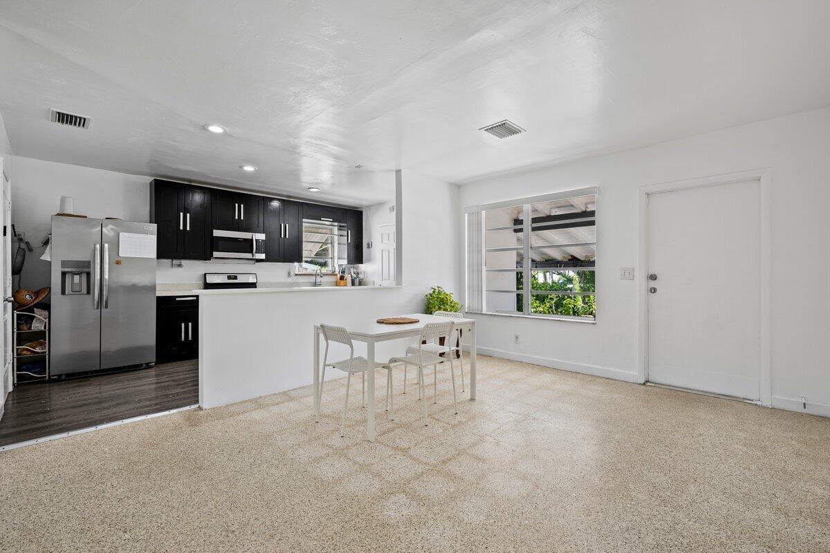 Homes for sale in Hallandale Beach, FL | 309 Sw 7Th Street, Hallandale Beach, FL 33009 | MLS# R11116130