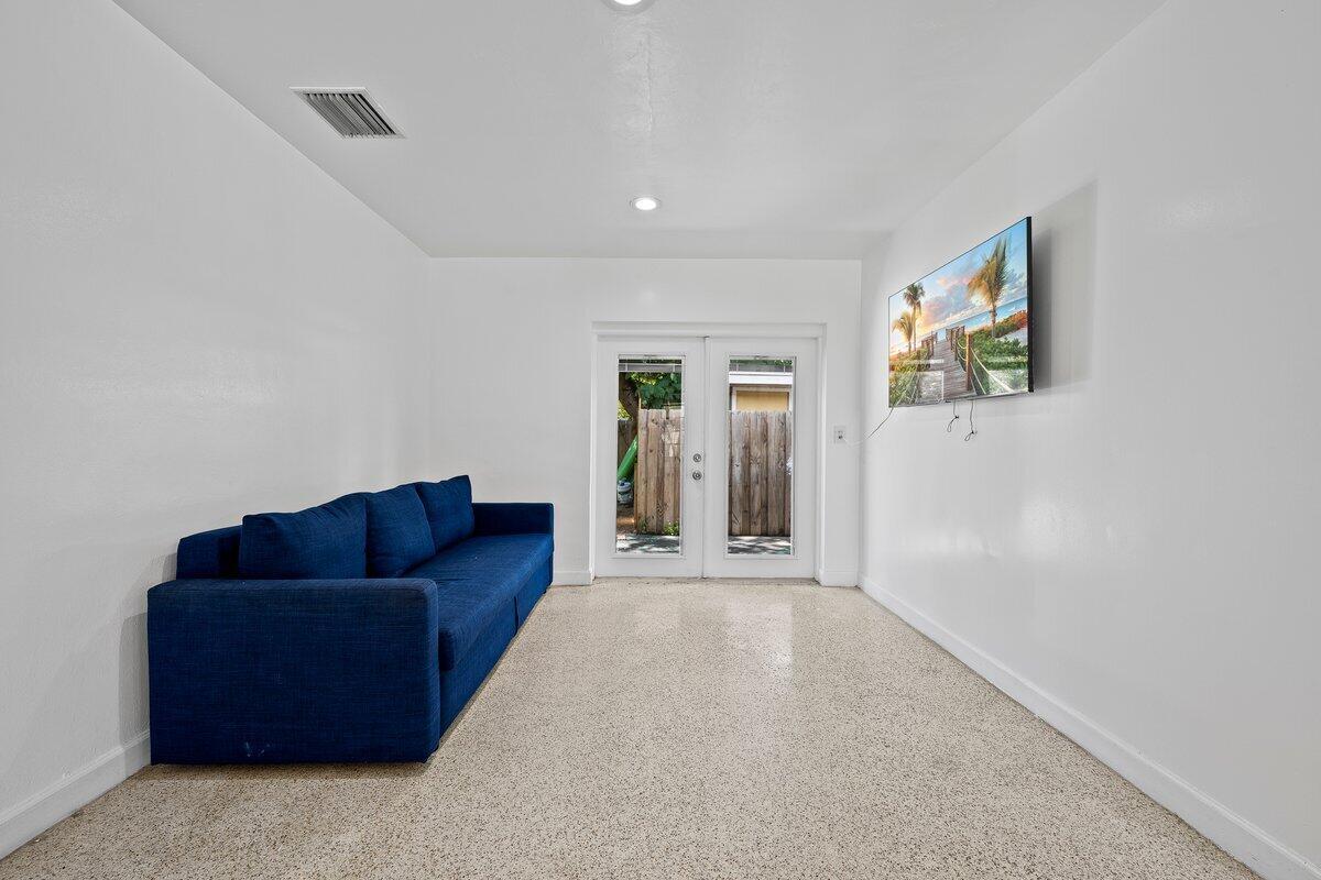 Homes for sale in Hallandale Beach, FL | 309 Sw 7Th Street, Hallandale Beach, FL 33009 | MLS# R11116130