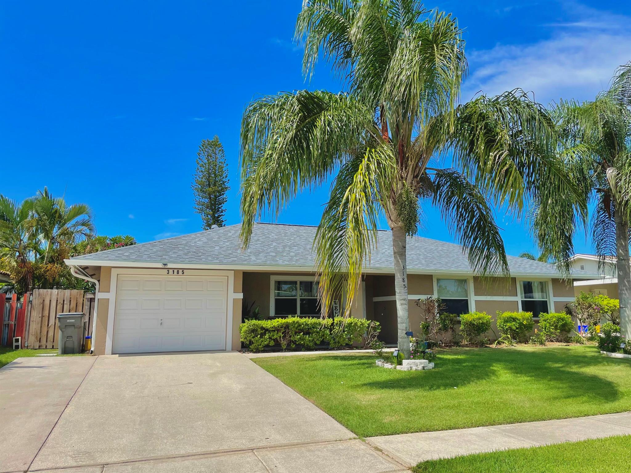 3185 Capri Road, Palm Beach Gardens, FL 33410, 3 Bedrooms , 2 Bathrooms ,Single Family Residence,Sold,R11116142, Horizon Palm Realty Group